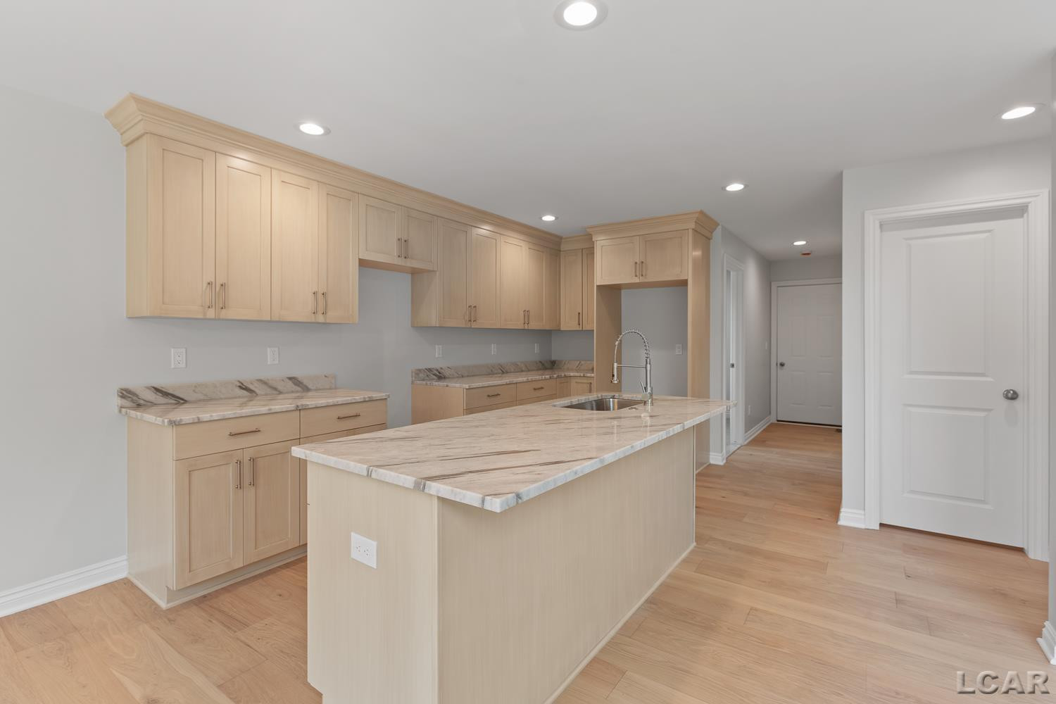 114 Bloomfield Boulevard, Brooklyn, MI 49230 — Photo 10
