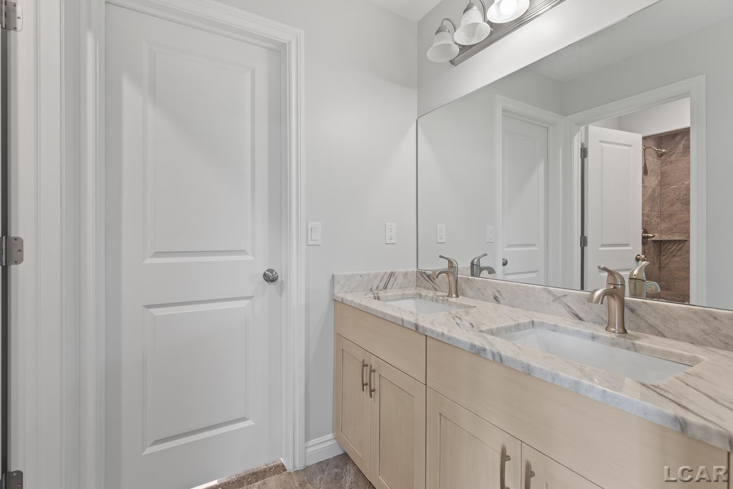 114 Bloomfield Boulevard, Brooklyn, MI 49230 — Photo 23