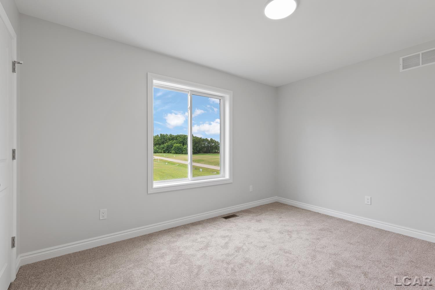 114 Bloomfield Boulevard, Brooklyn, MI 49230 — Photo 28