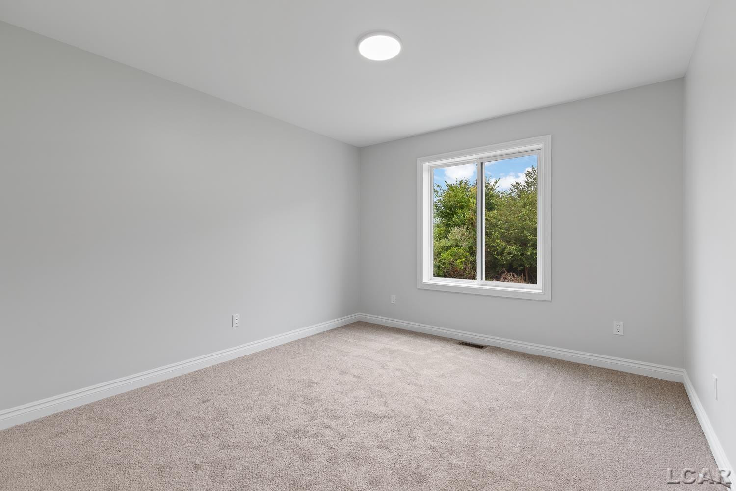 114 Bloomfield Boulevard, Brooklyn, MI 49230 — Photo 30