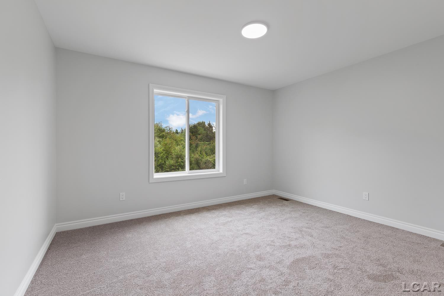 114 Bloomfield Boulevard, Brooklyn, MI 49230 — Photo 33