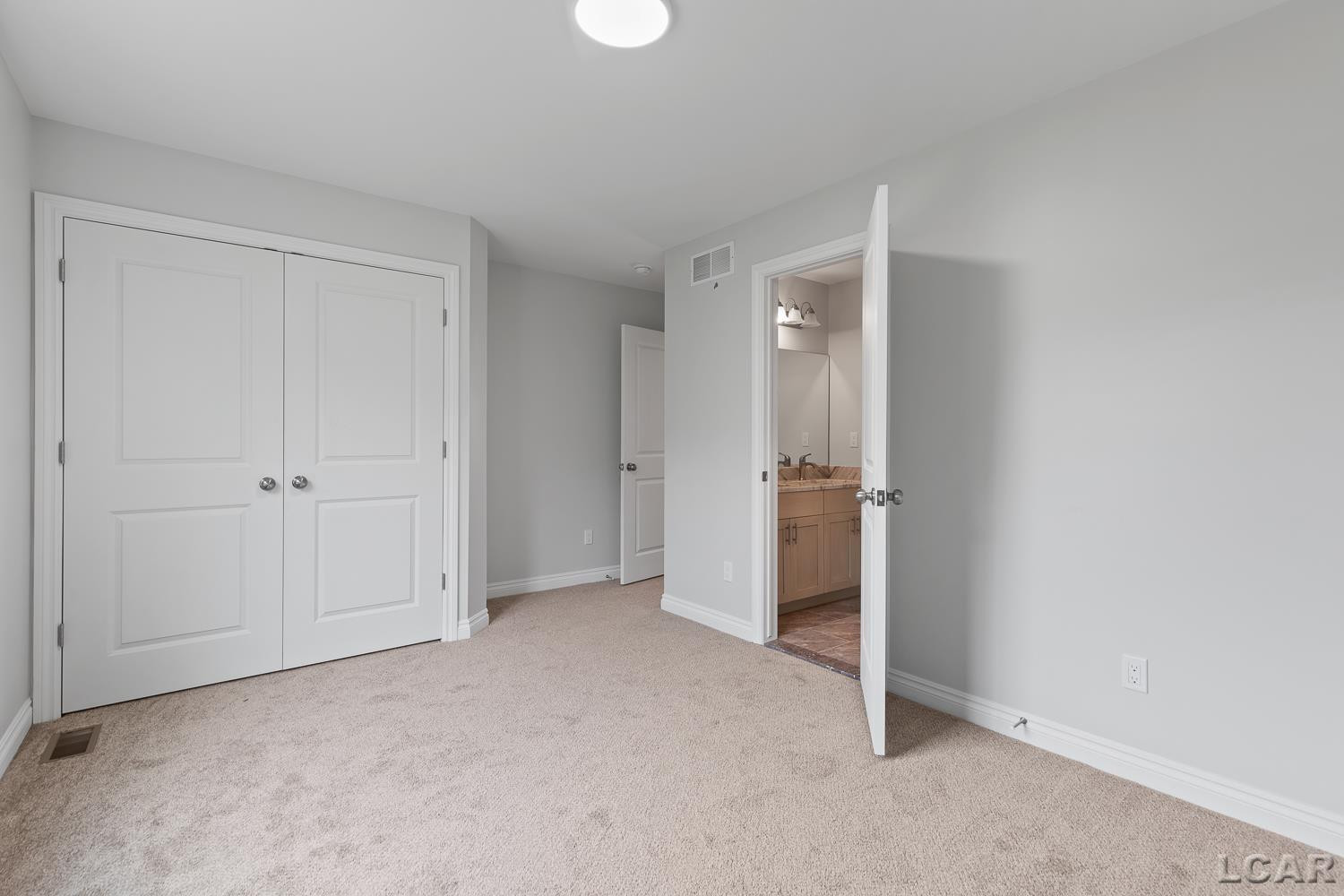 114 Bloomfield Boulevard, Brooklyn, MI 49230 — Photo 34