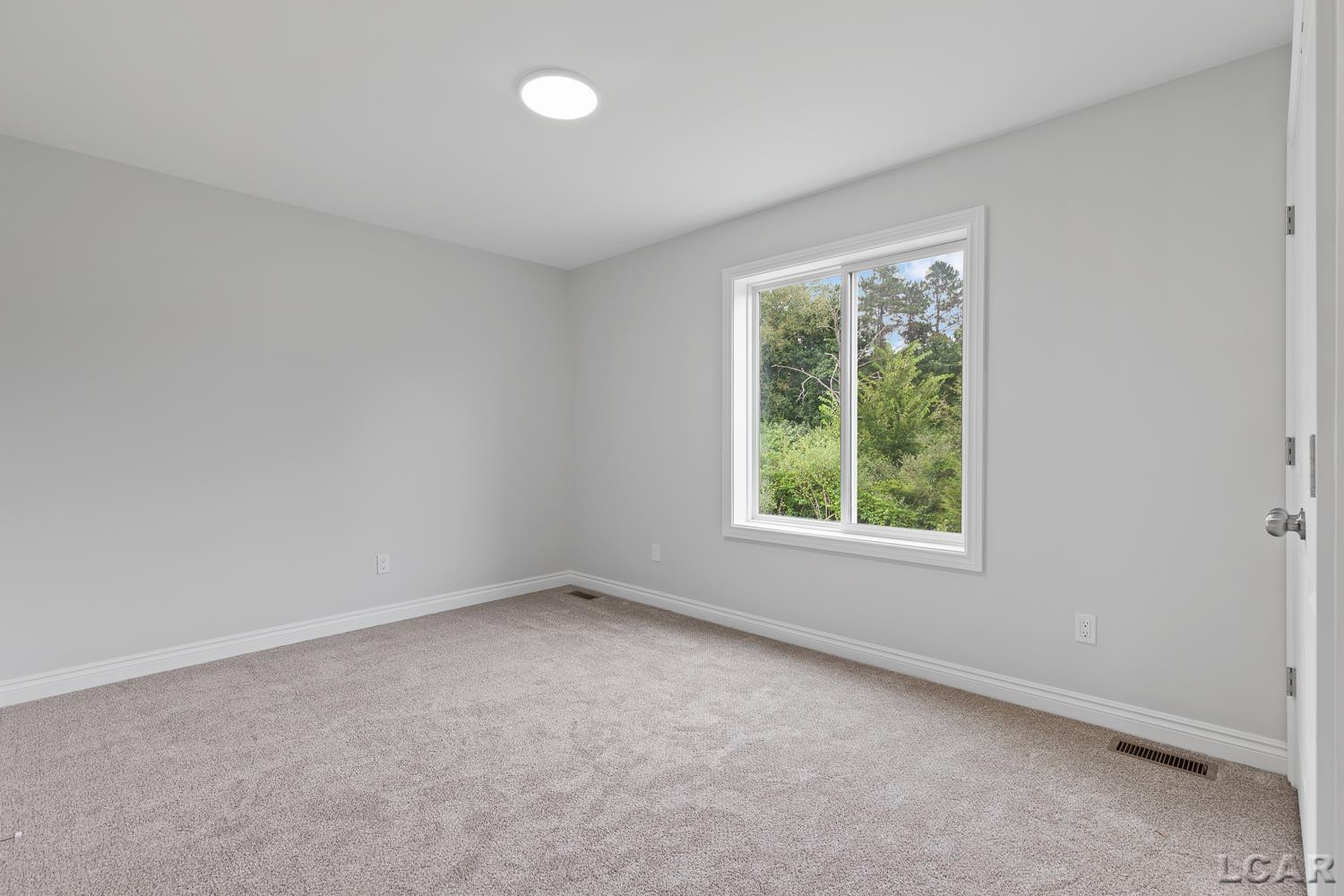 114 Bloomfield Boulevard, Brooklyn, MI 49230 — Photo 35