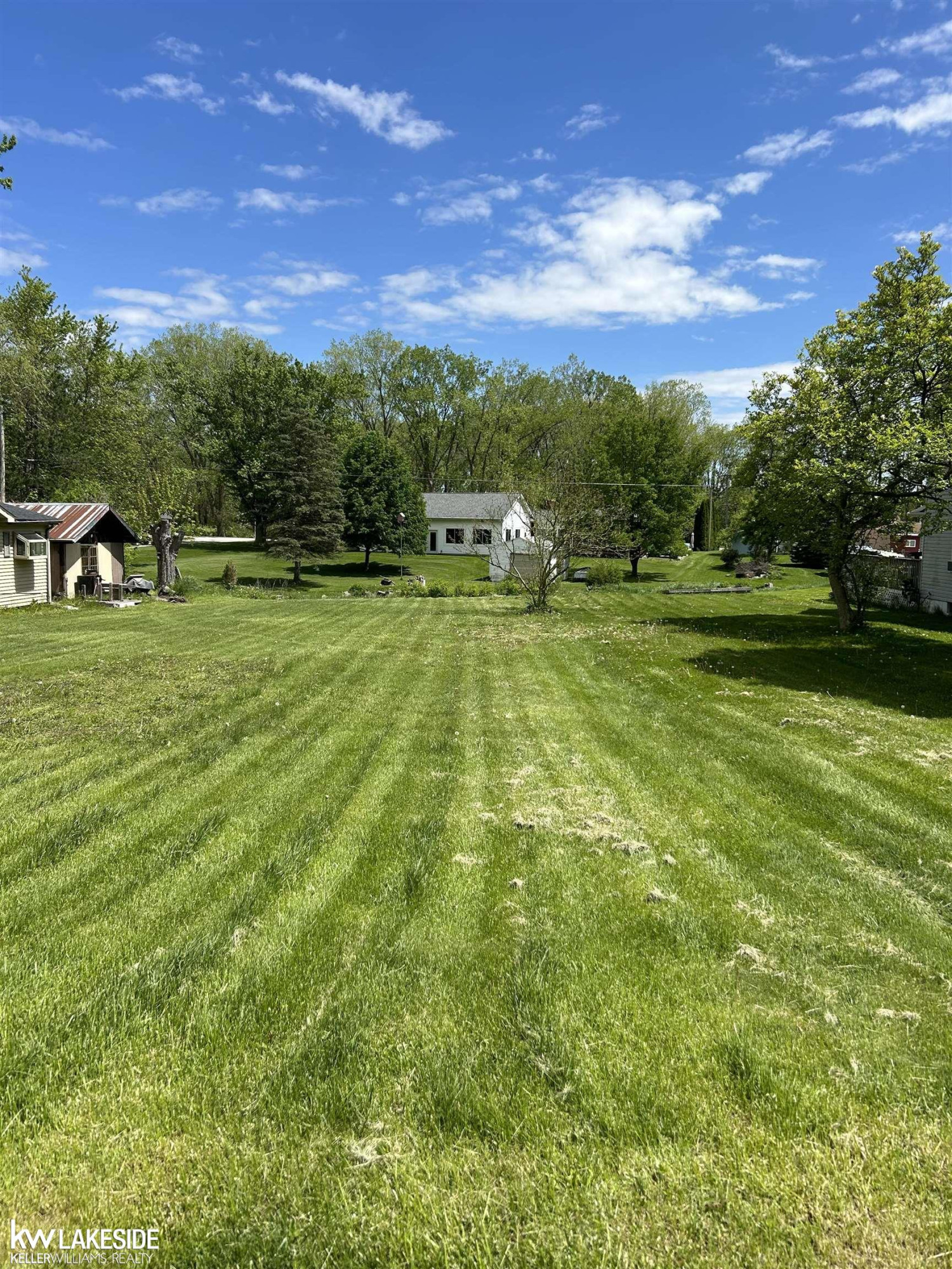 00 River Road, MI — Photo 3