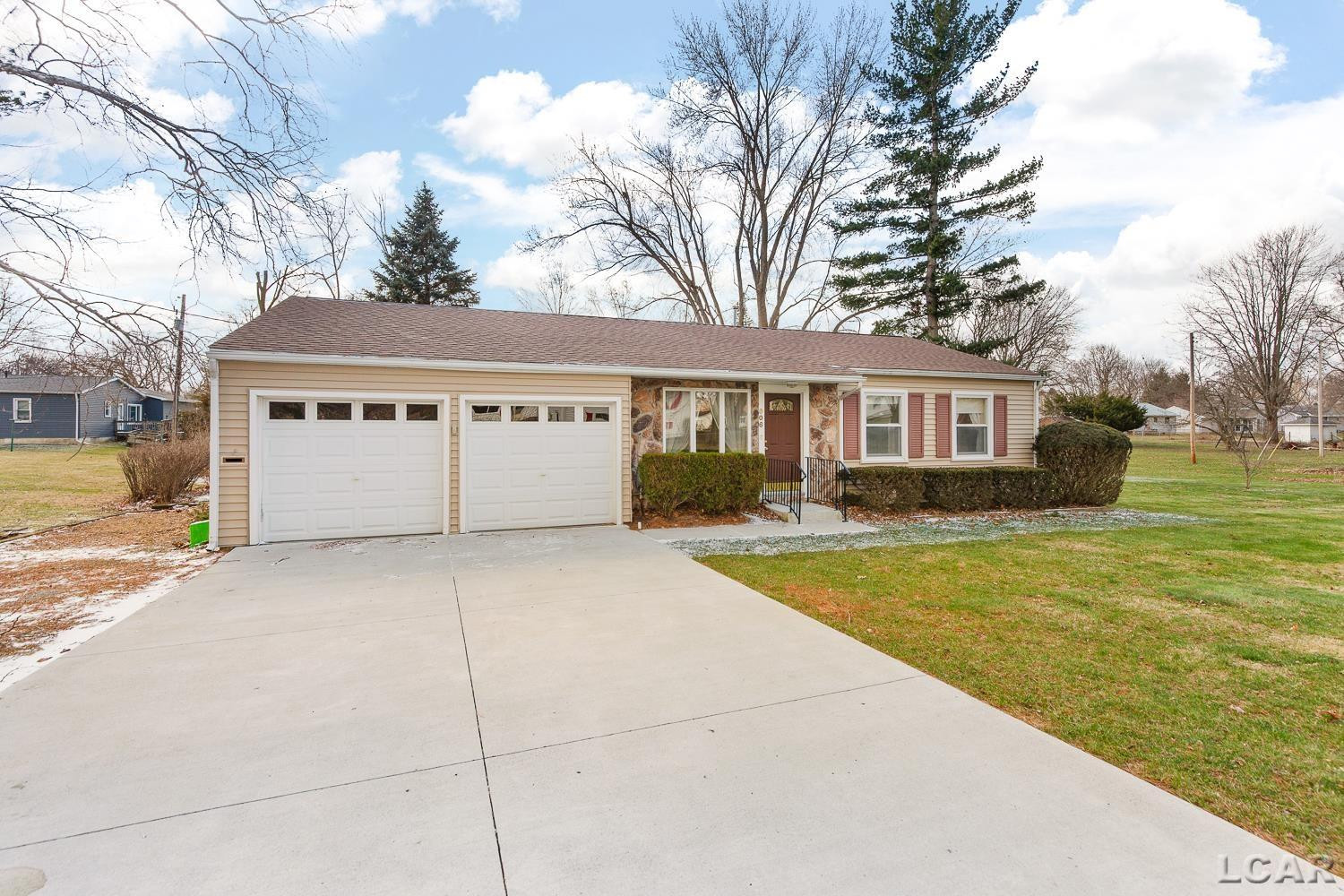 906 Willow Street, Tecumseh, MI 49286 — Photo 3