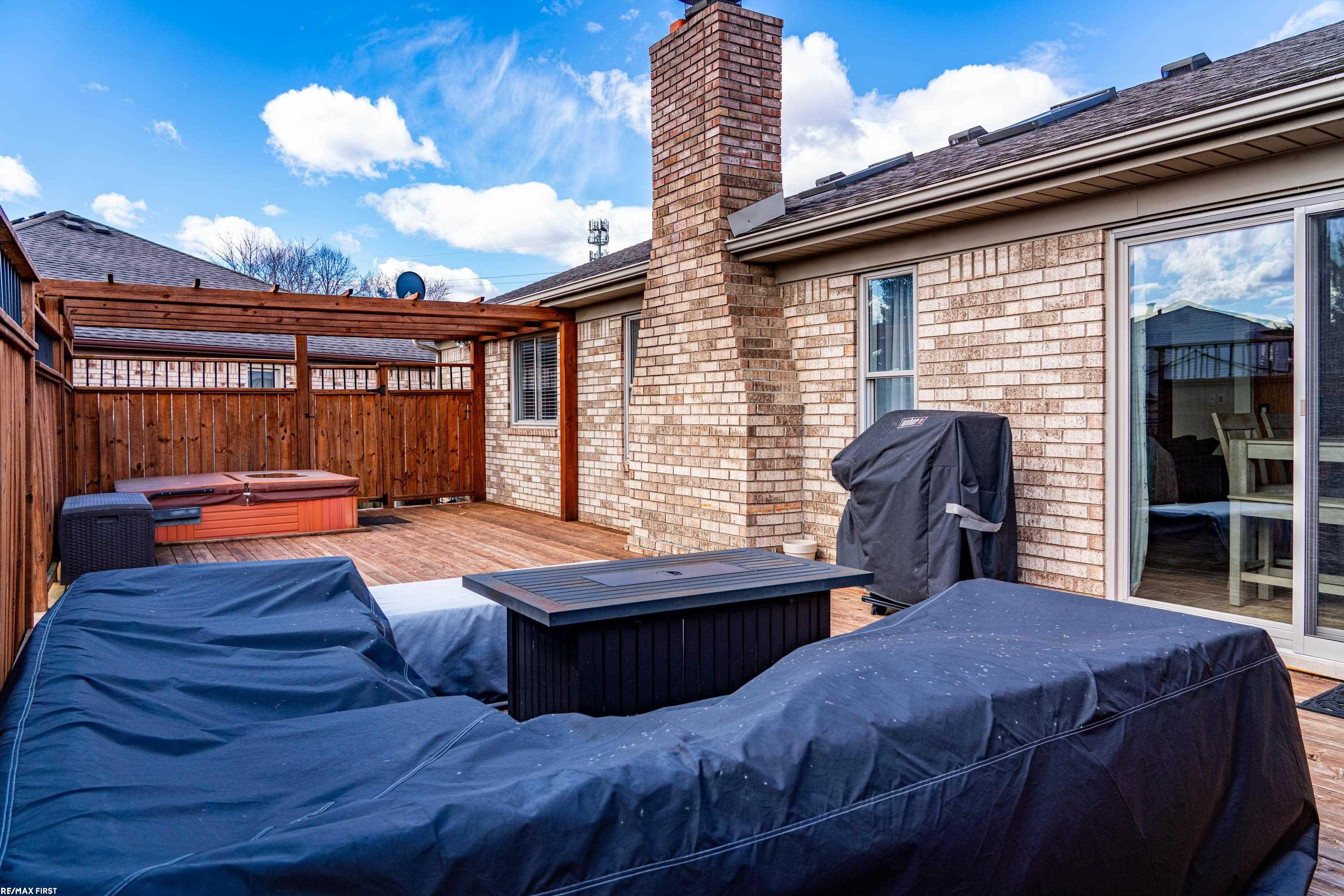 46788 Peach Grove Avenue, Macomb, MI 48044 — Photo 9