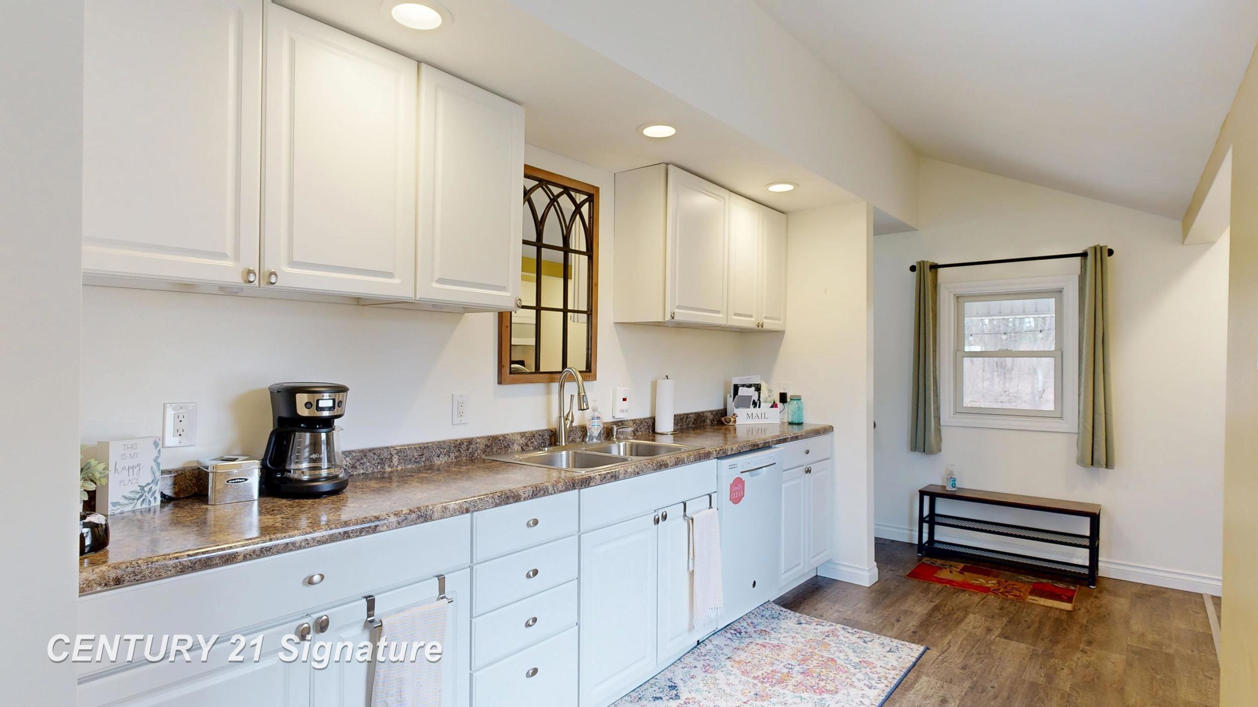 9085 Coldwater Road, Flushing, MI 48433 — Photo 11