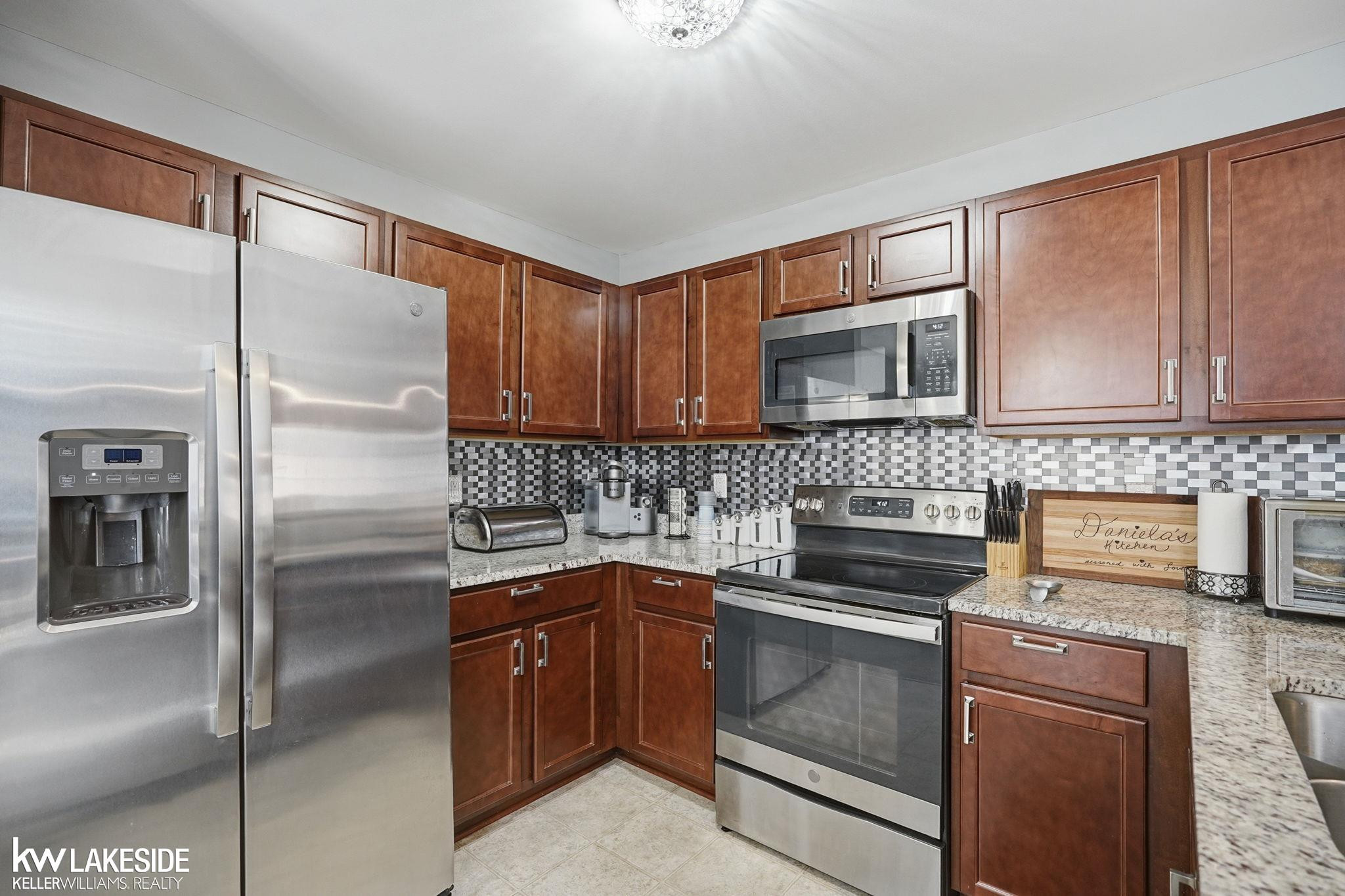 21972 Aberdeen Drive, Macomb, MI 48042 — Photo 14
