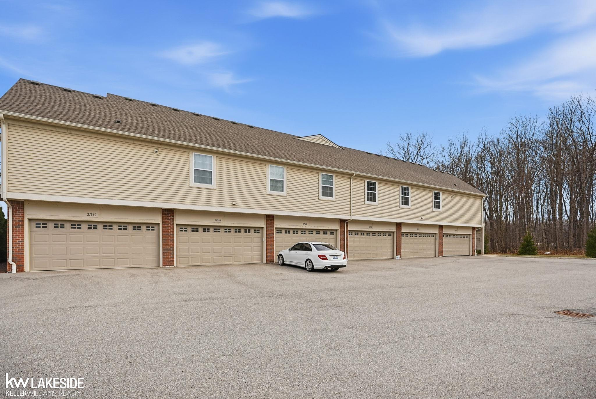 21972 Aberdeen Drive, Macomb, MI 48042 — Photo 38