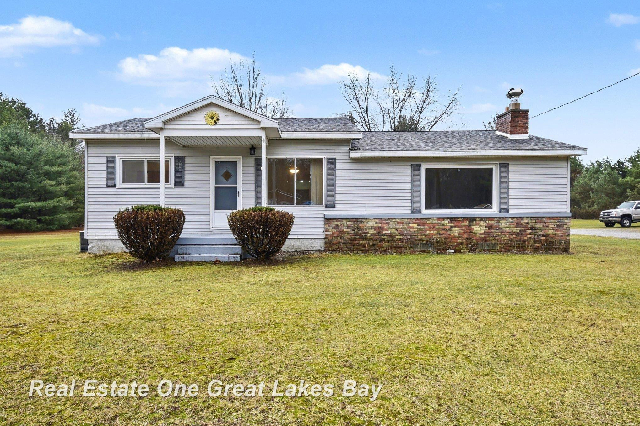 2750 E Deckerville Road, Caro, MI 48723 — Photo 2