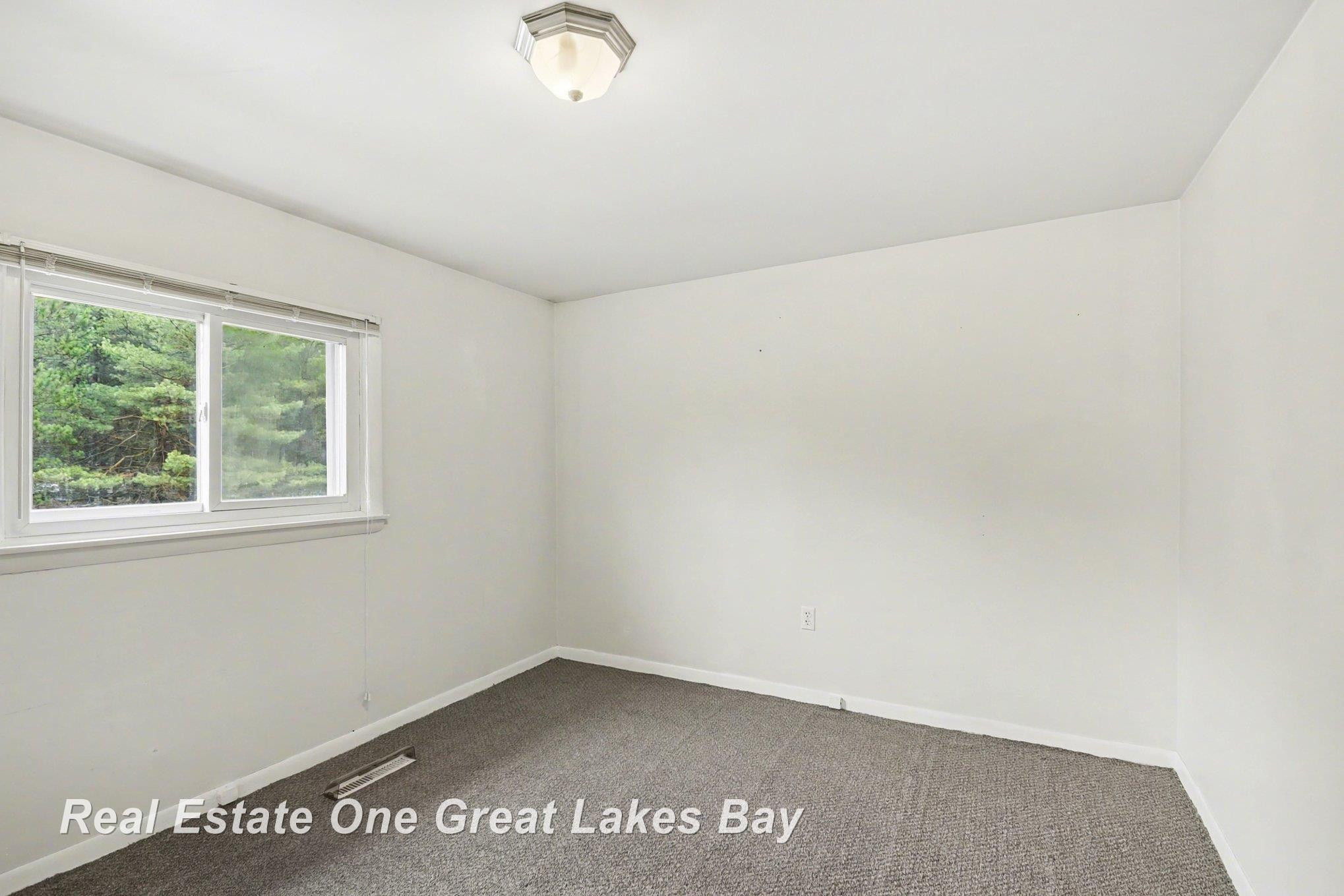 2750 E Deckerville Road, Caro, MI 48723 — Photo 16