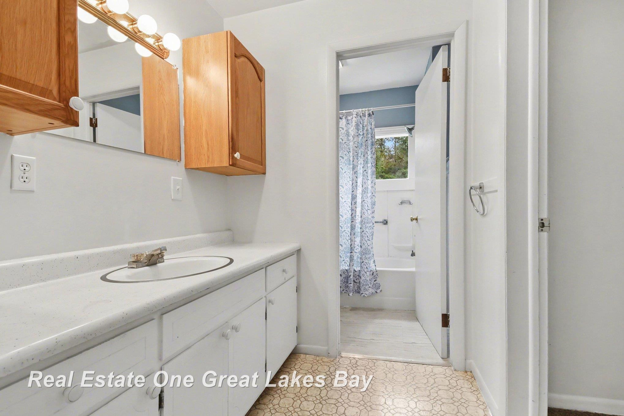 2750 E Deckerville Road, Caro, MI 48723 — Photo 17