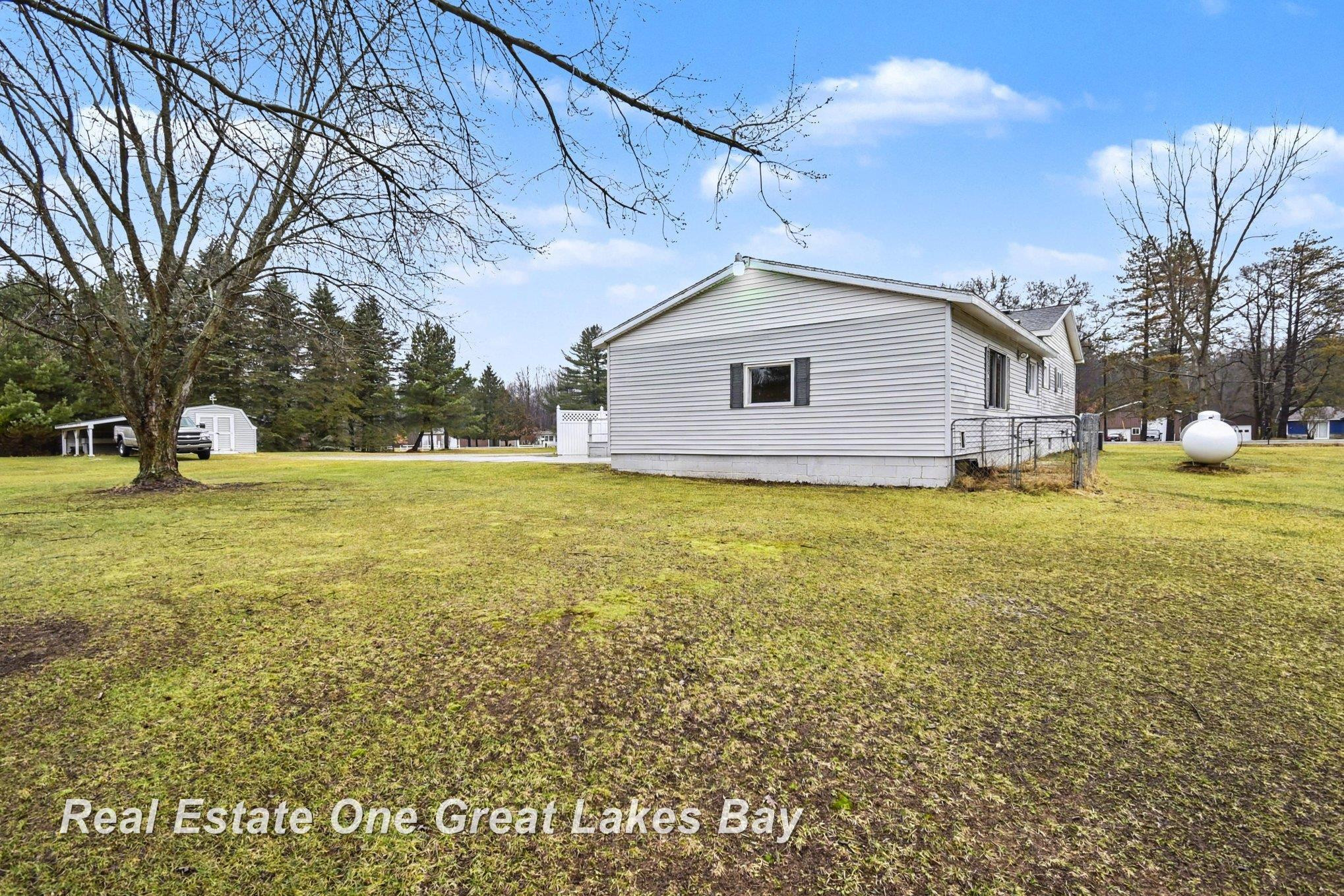2750 E Deckerville Road, Caro, MI 48723 — Photo 25