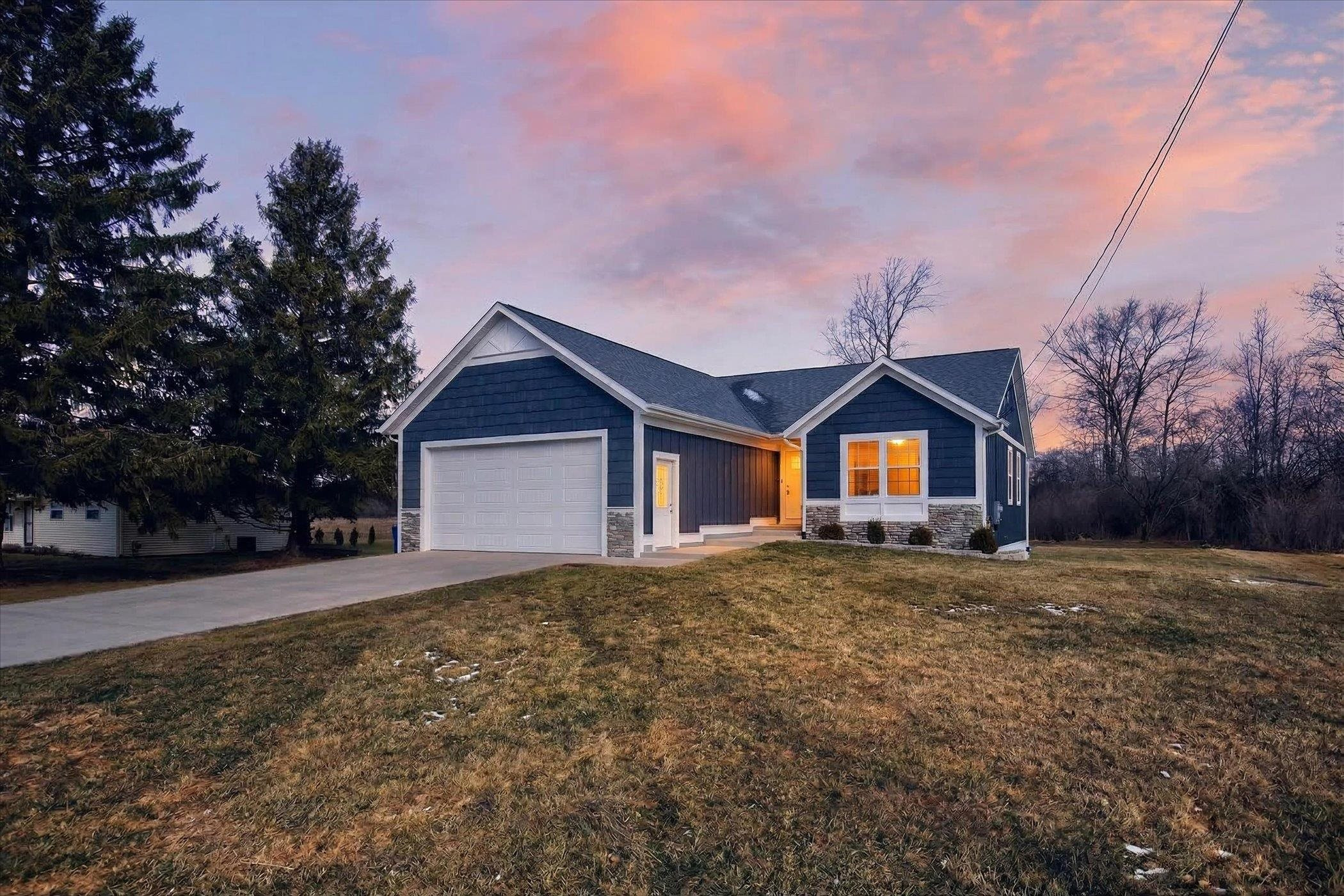 8550 Gilmour Lane, Freeland, MI 48623 — front exterior