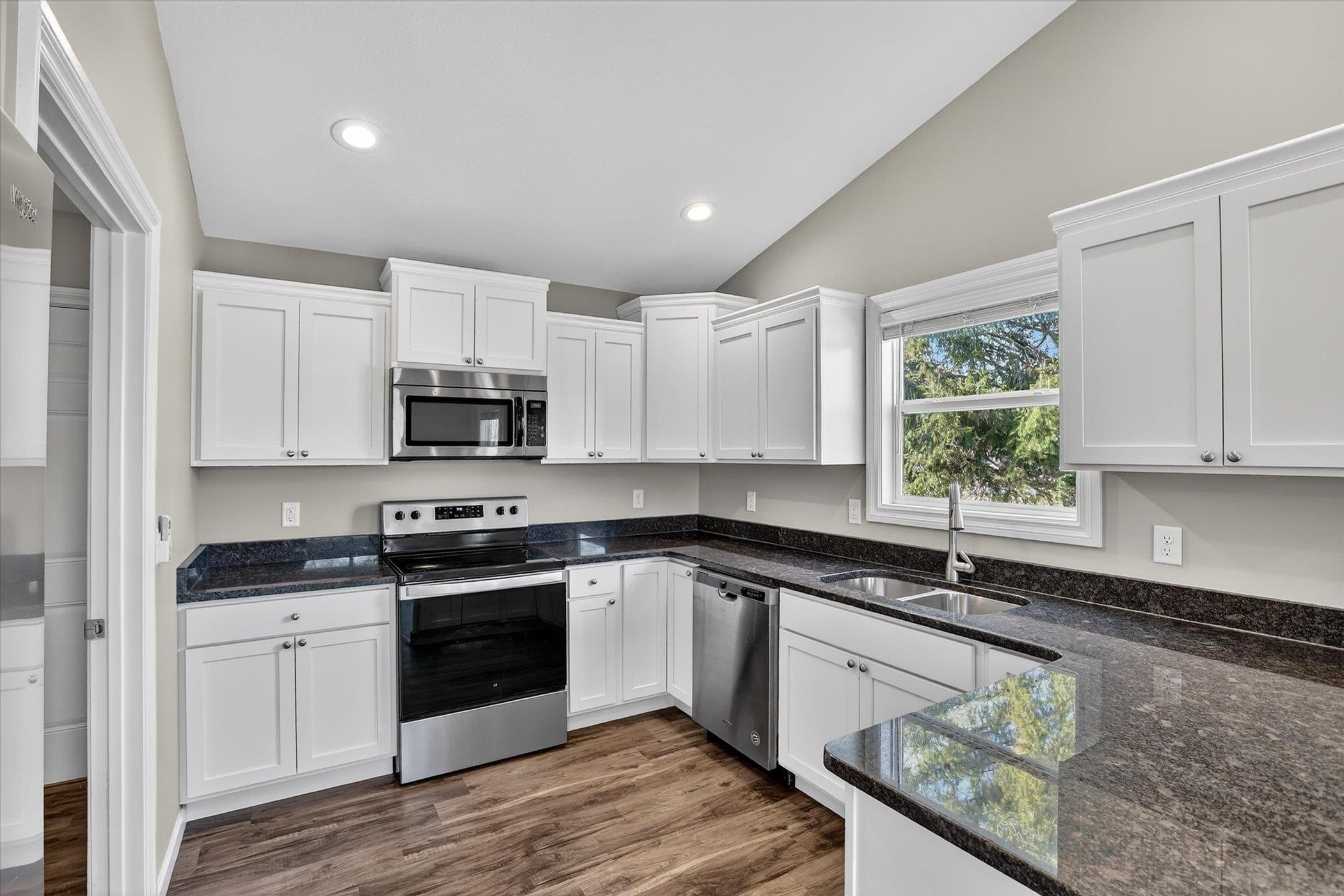 8550 Gilmour Lane, Freeland, MI 48623 — Photo 15