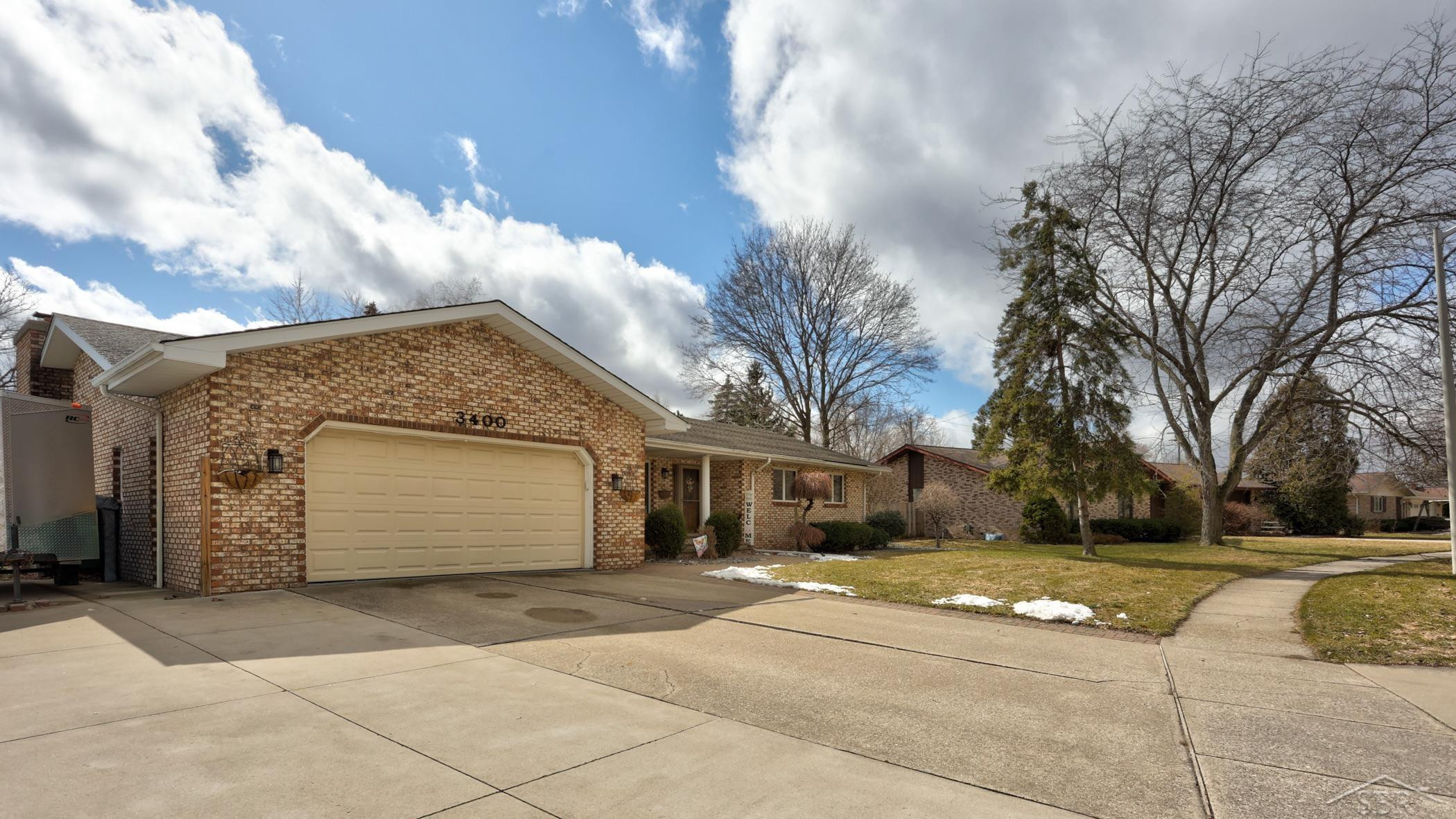 3400 Fairway Drive, Bay City, MI 48706 — Photo 2