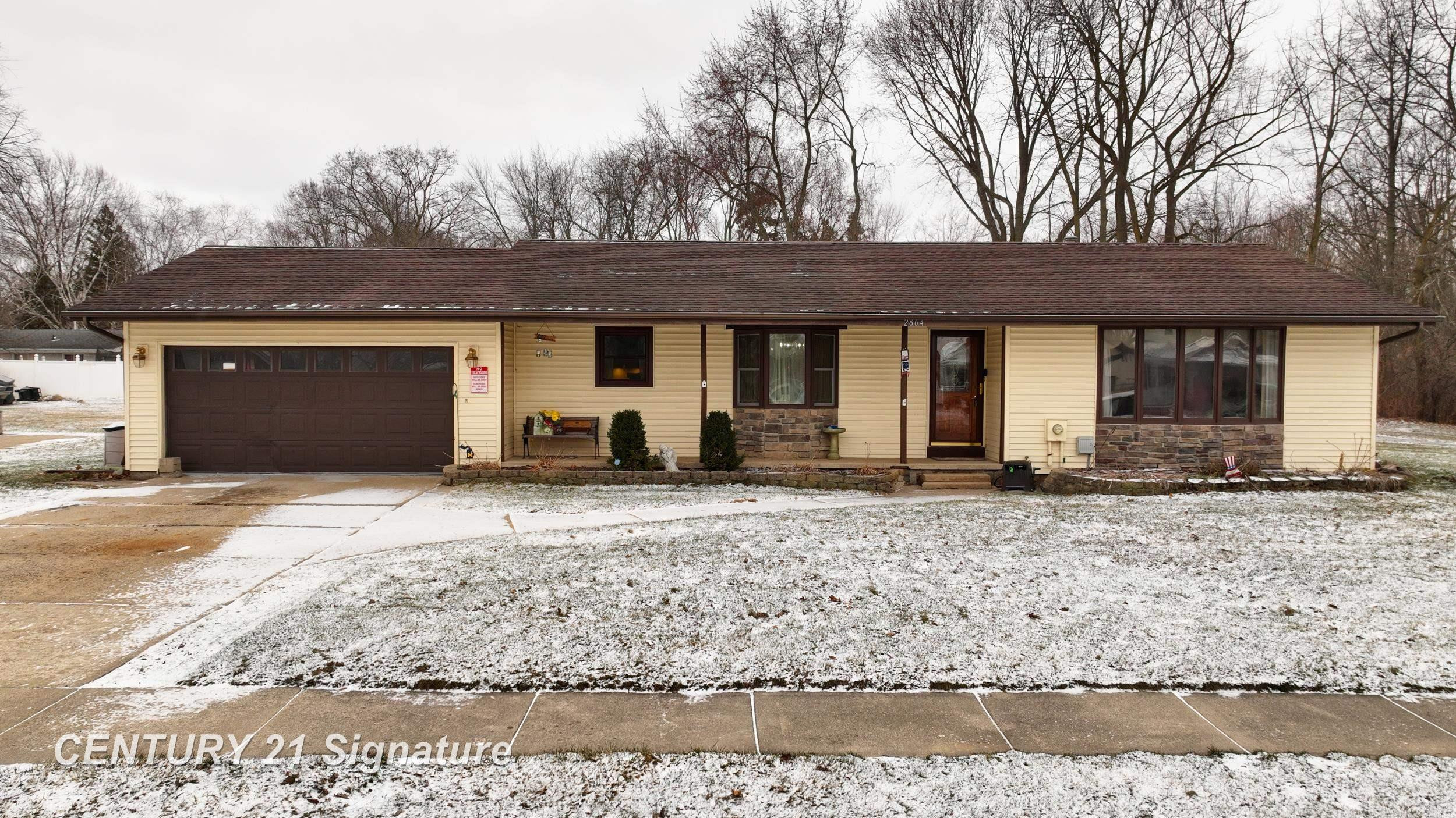 2864 Briarwood Drive, Saginaw, MI 48601 — Photo 2