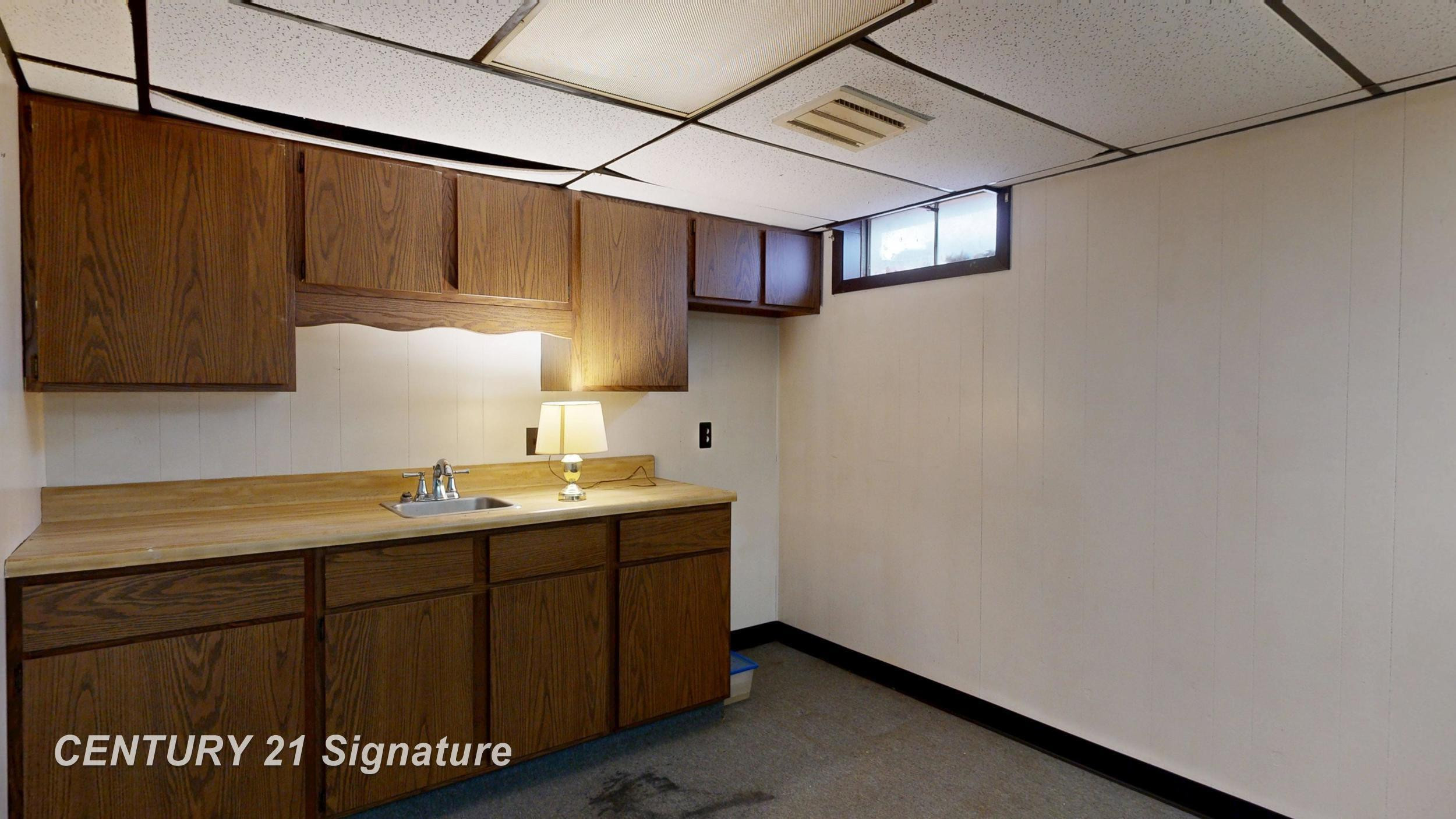 2864 Briarwood Drive, Saginaw, MI 48601 — Photo 27
