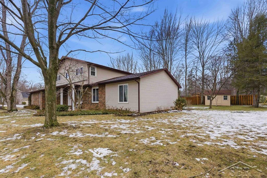 2308 Longfellow Lane, Midland, MI 48640 — Photo 2