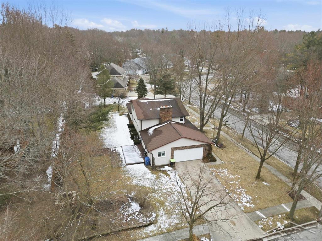 2308 Longfellow Lane, Midland, MI 48640 — Photo 4