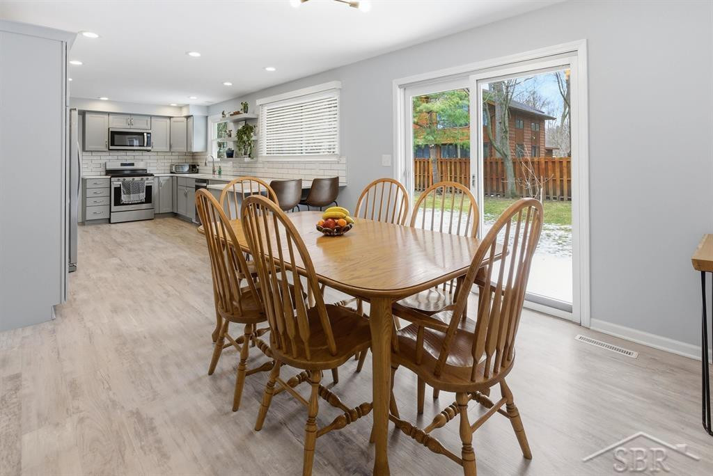 2308 Longfellow Lane, Midland, MI 48640 — Photo 22