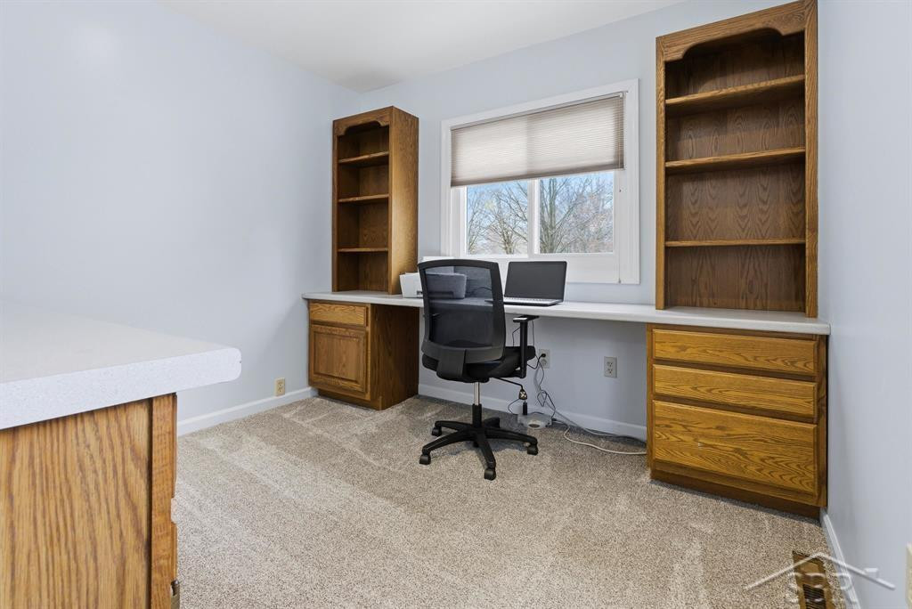 2308 Longfellow Lane, Midland, MI 48640 — Photo 27