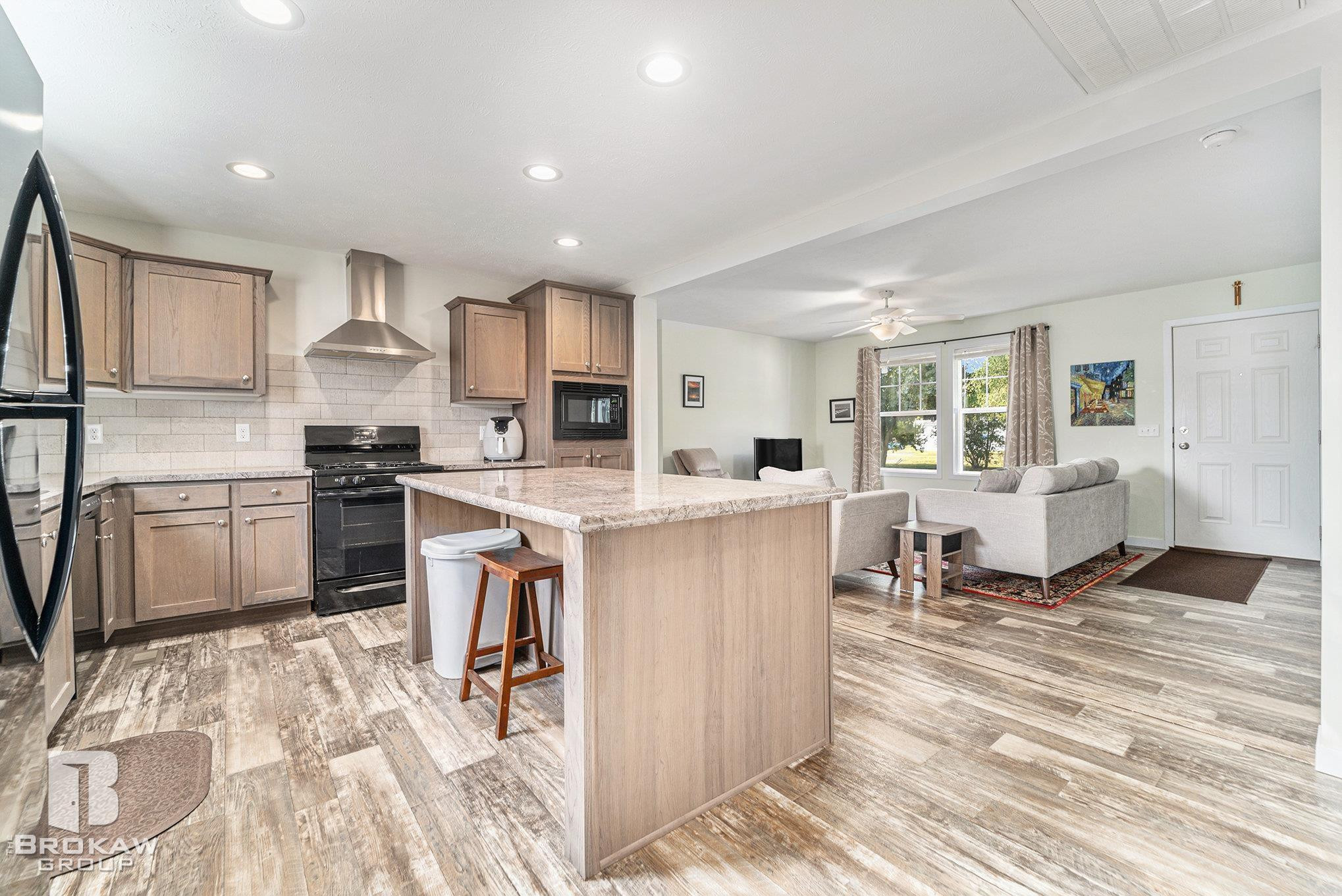 4649 Butternut Street, Clarkston, MI 48348 — Photo 8