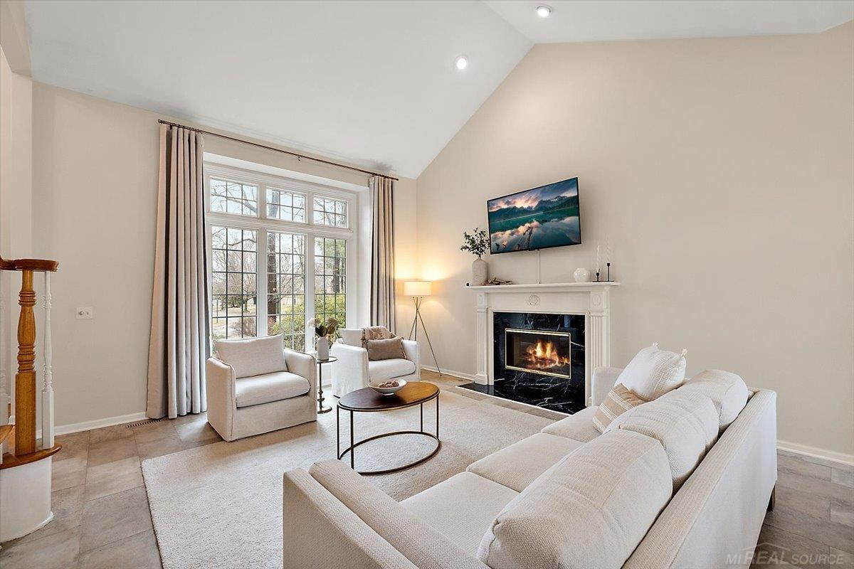 2757 W Bloomfield Oaks Drive, West Bloomfield, MI 48324 — Photo 16