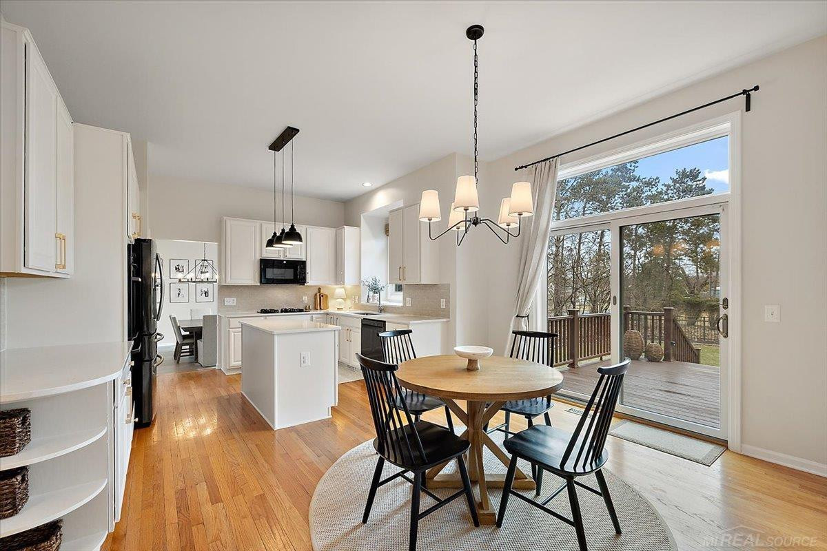 2757 W Bloomfield Oaks Drive, West Bloomfield, MI 48324 — Photo 29