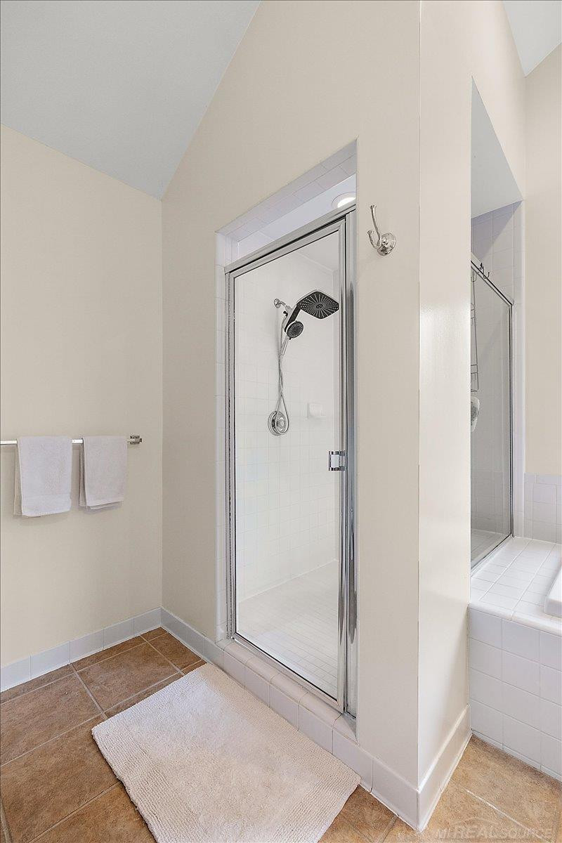 2757 W Bloomfield Oaks Drive, West Bloomfield, MI 48324 — Photo 49