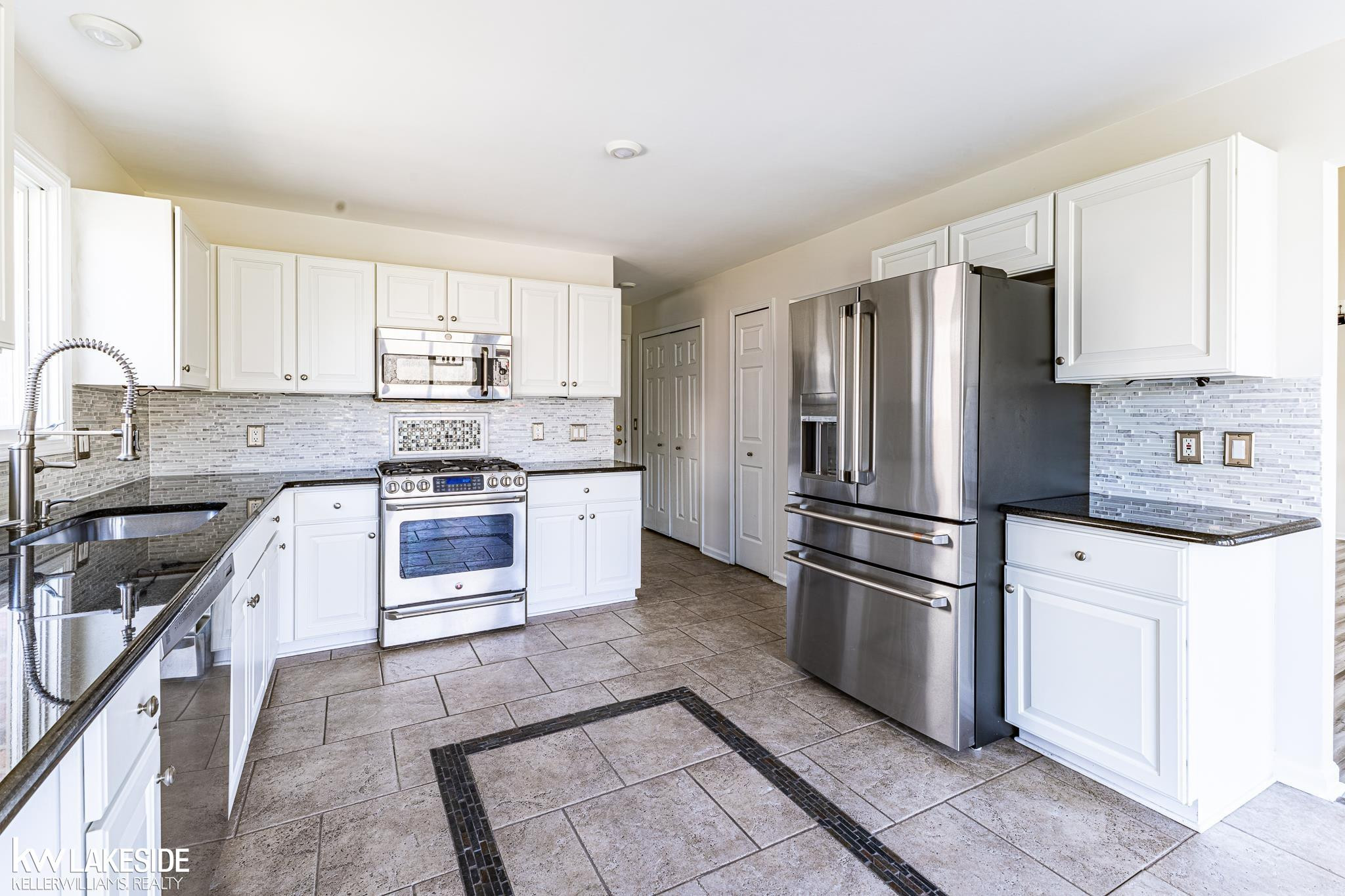 57289 Yorkshire Drive, Washington, MI — Photo 16
