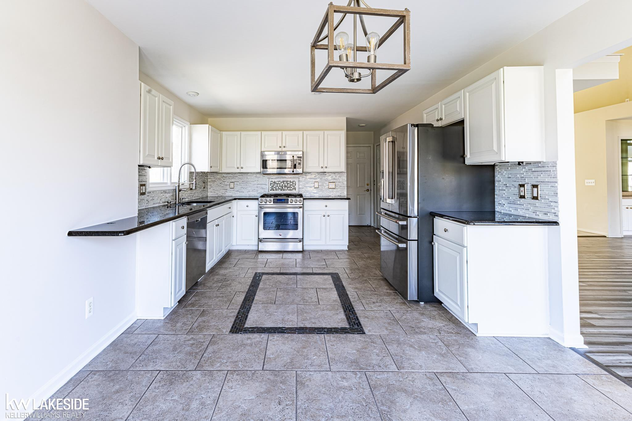 57289 Yorkshire Drive, Washington, MI — Photo 17