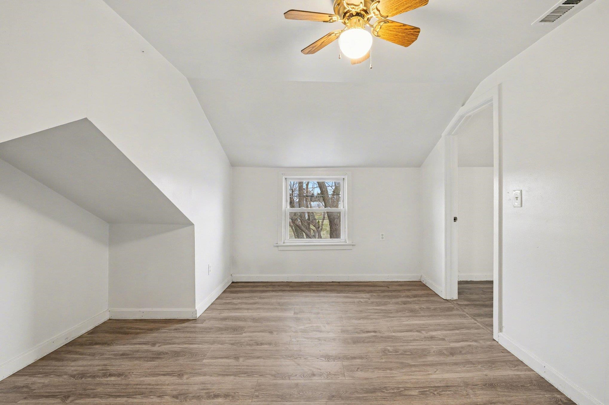 8009 E Bristol Rd. UNIT&nbsp;2 Road, Davison, MI, 48423