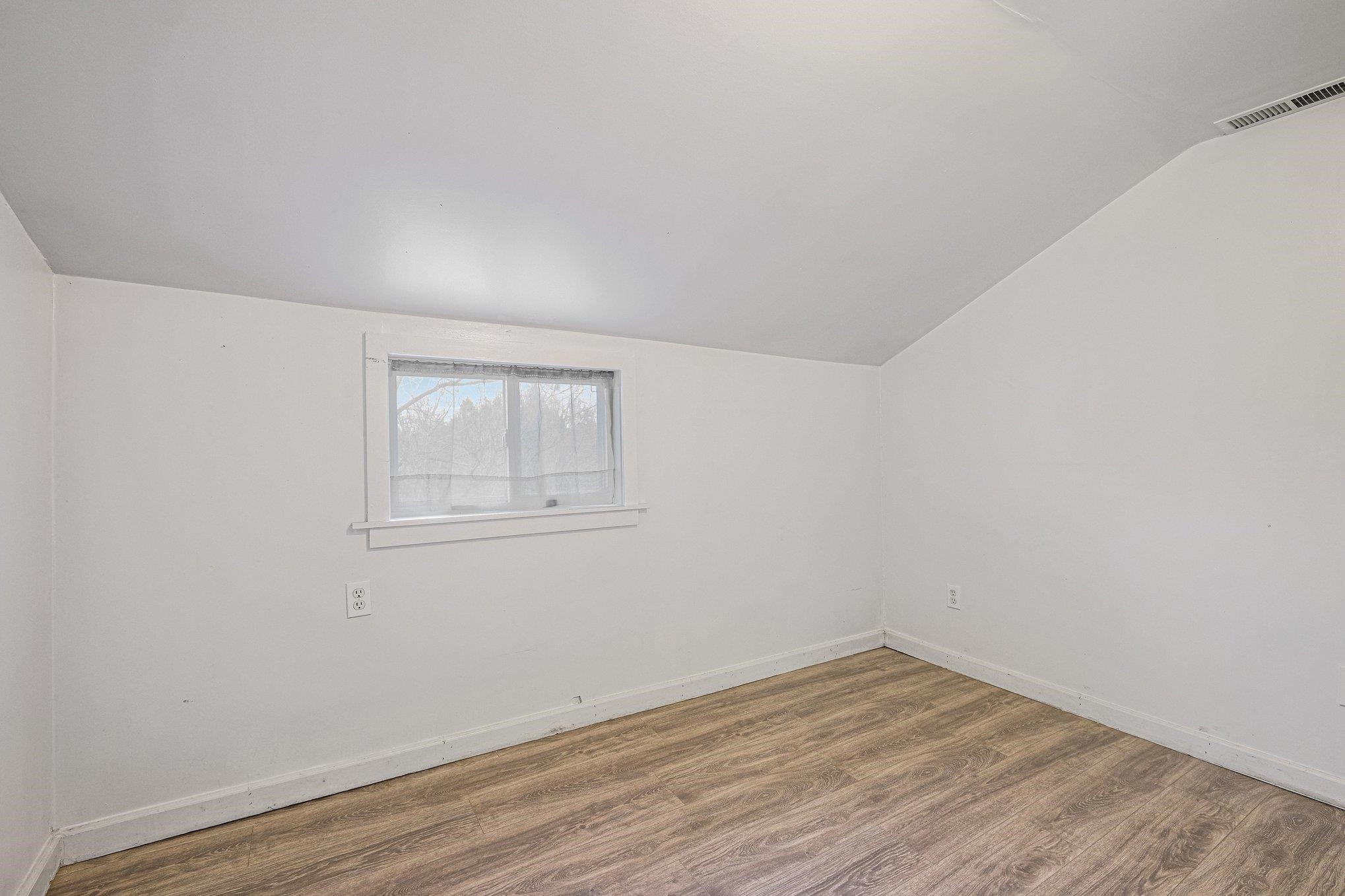 8009 E Bristol Rd. UNIT&nbsp;2 Road, Davison, MI, 48423