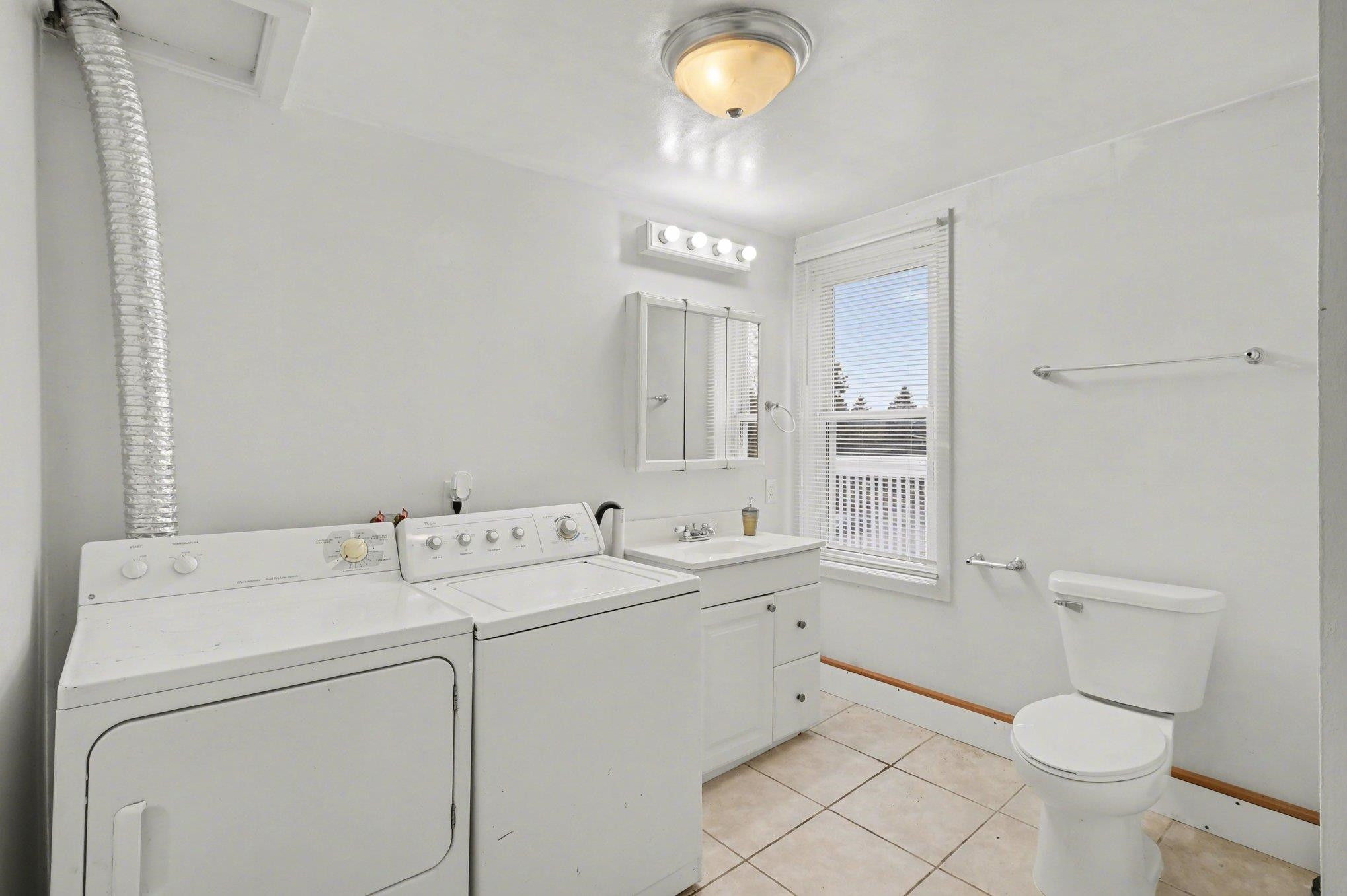 8009 E Bristol Rd. UNIT&nbsp;2 Road, Davison, MI, 48423