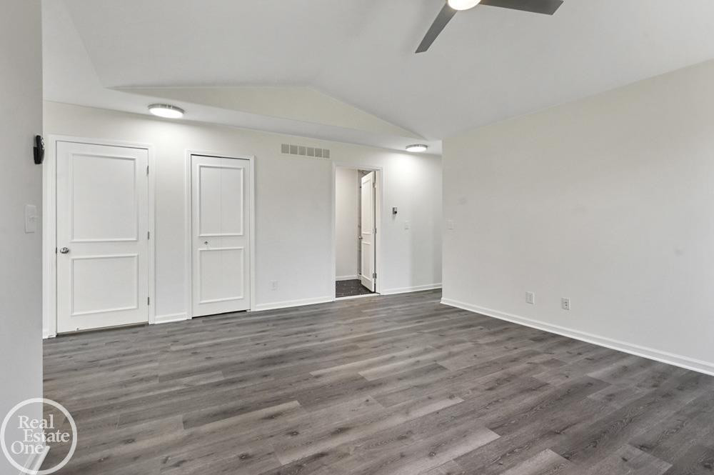 30601 Victoria Court, Chesterfield, MI — Photo 4