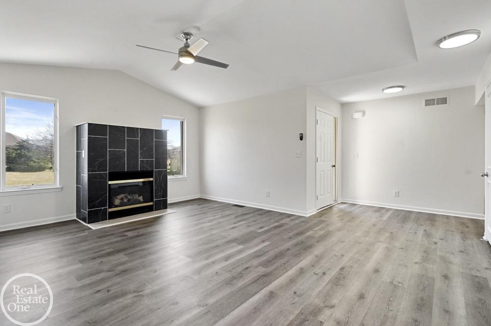 30601 Victoria Court, Chesterfield, MI — Photo 5