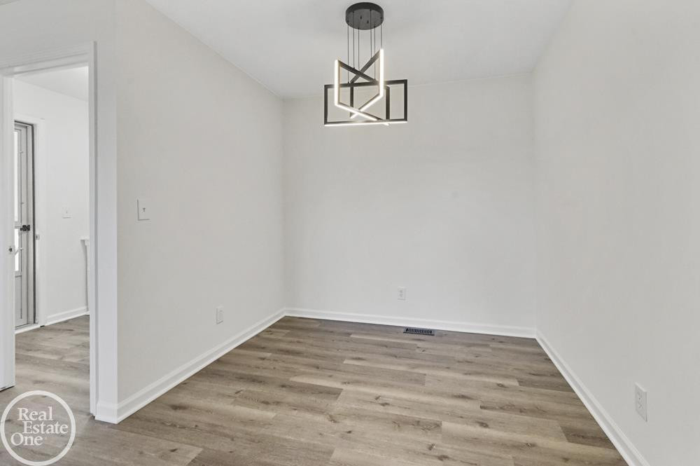 30601 Victoria Court, Chesterfield, MI — Photo 9