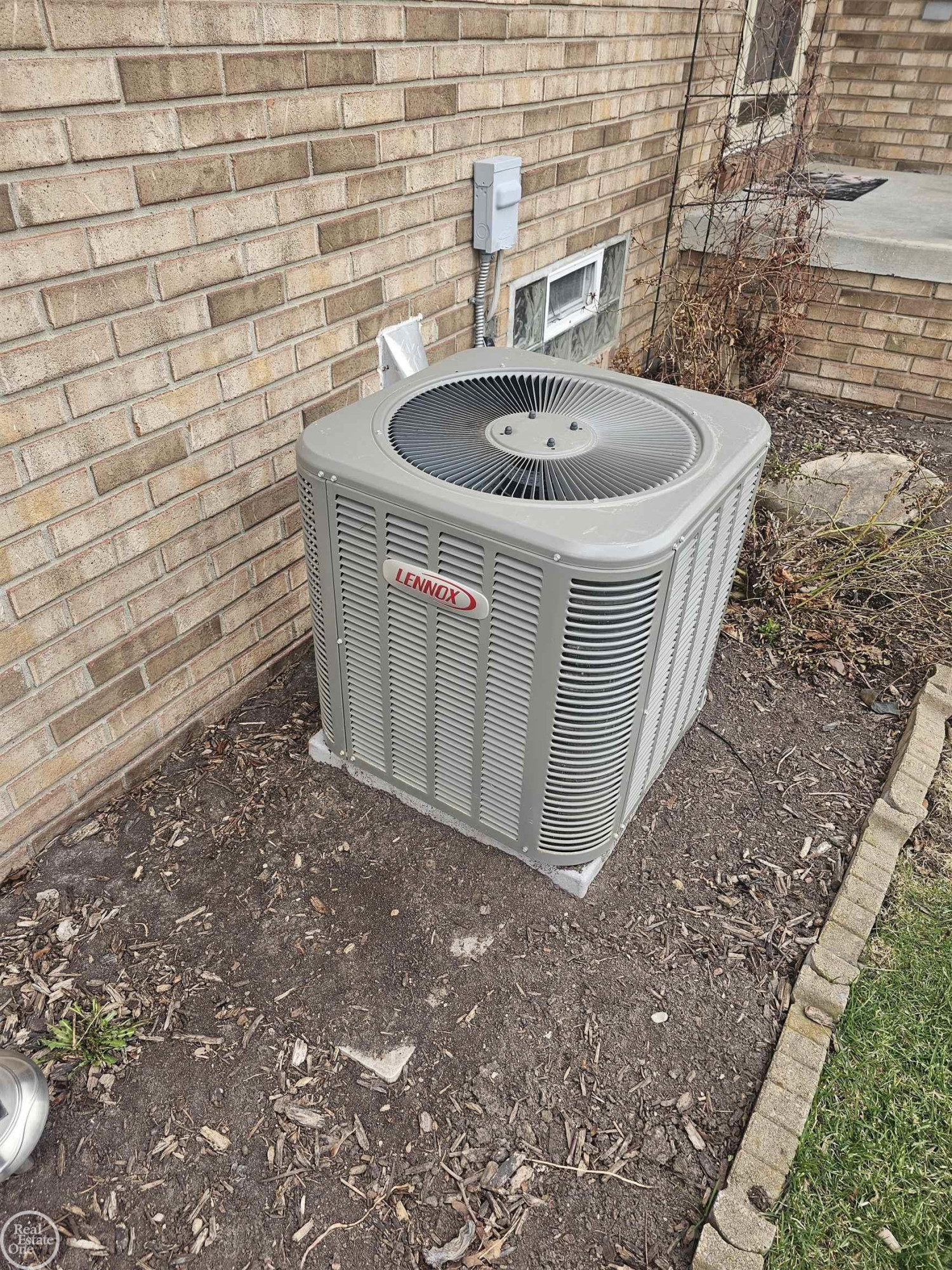 30601 Victoria Court, Chesterfield, MI — Photo 21