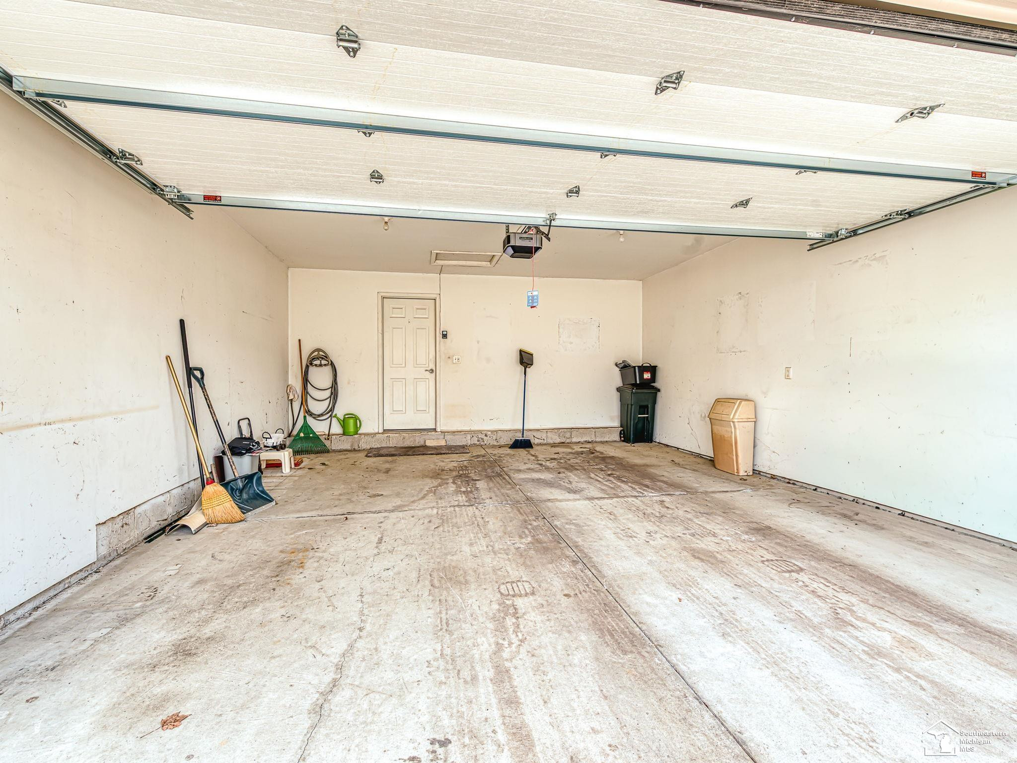 921 May Drive, Monroe, MI 48161 — Photo 23