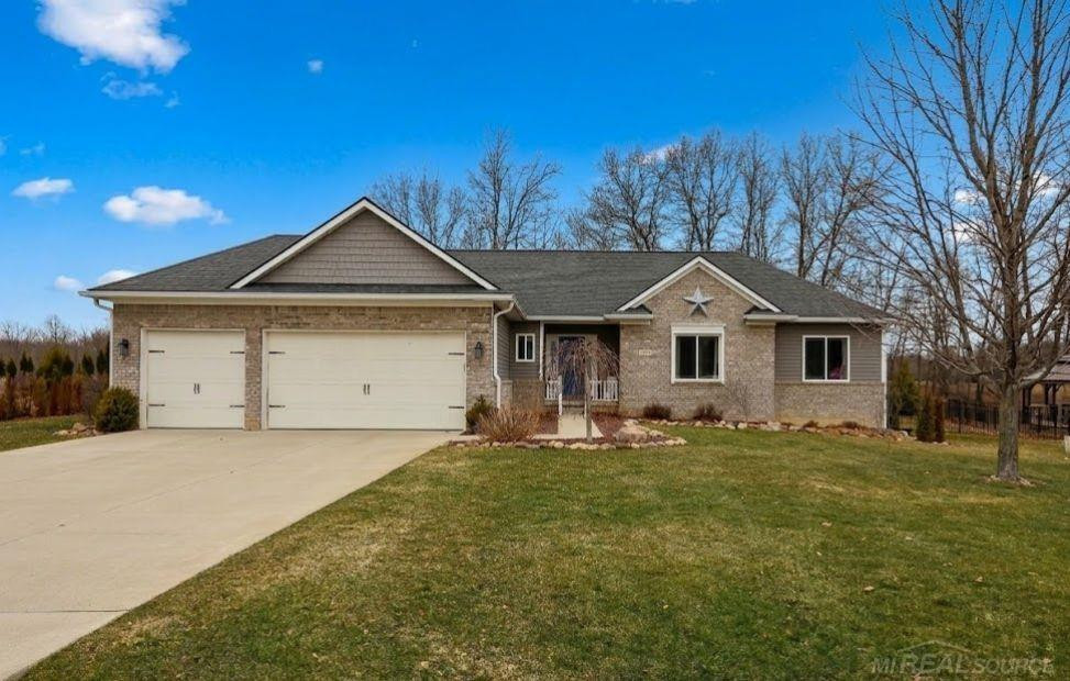 450 Pheasant Ridge Court, Ortonville, MI 48462 — front exterior
