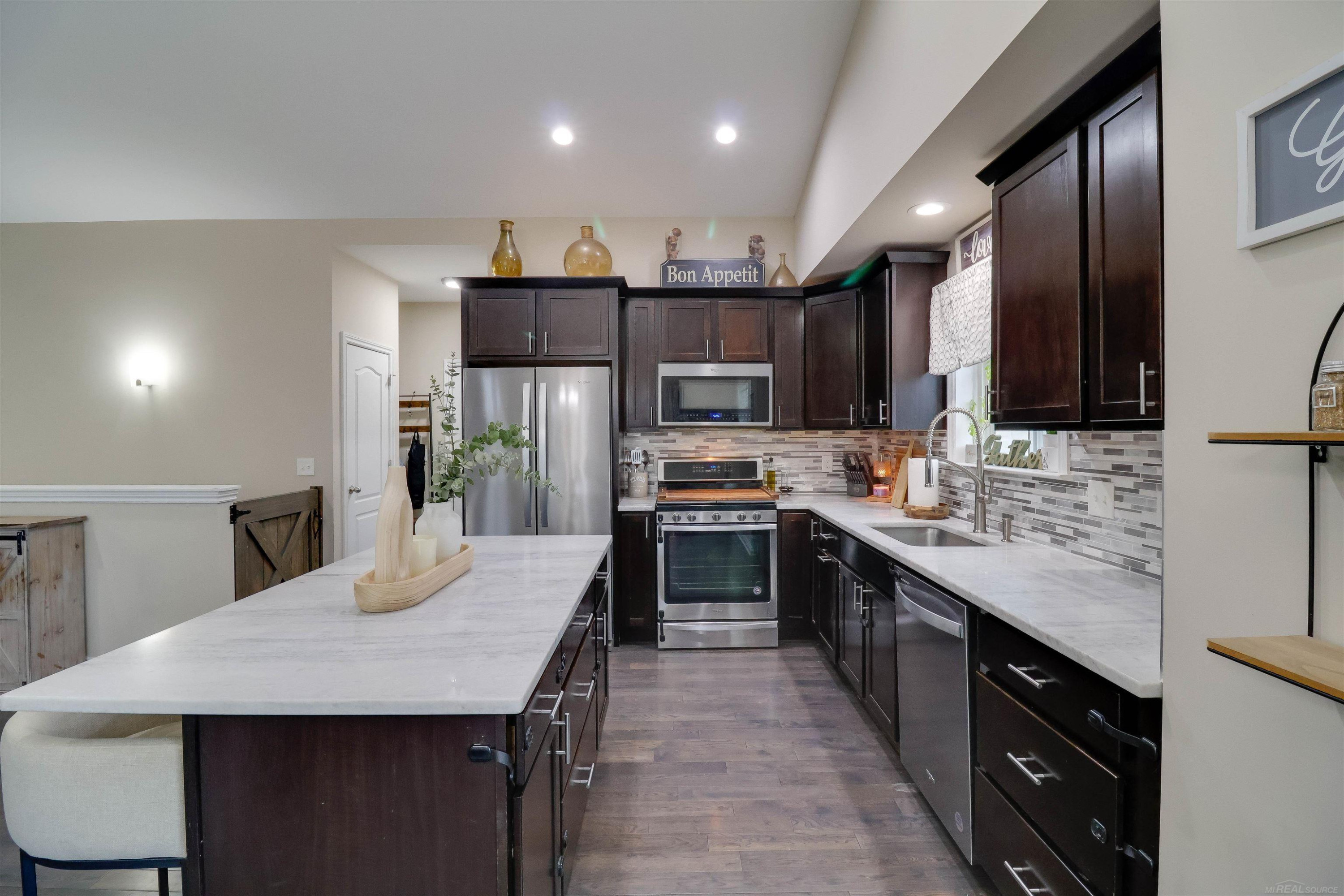 450 Pheasant Ridge Court, Ortonville, MI 48462 — Photo 5