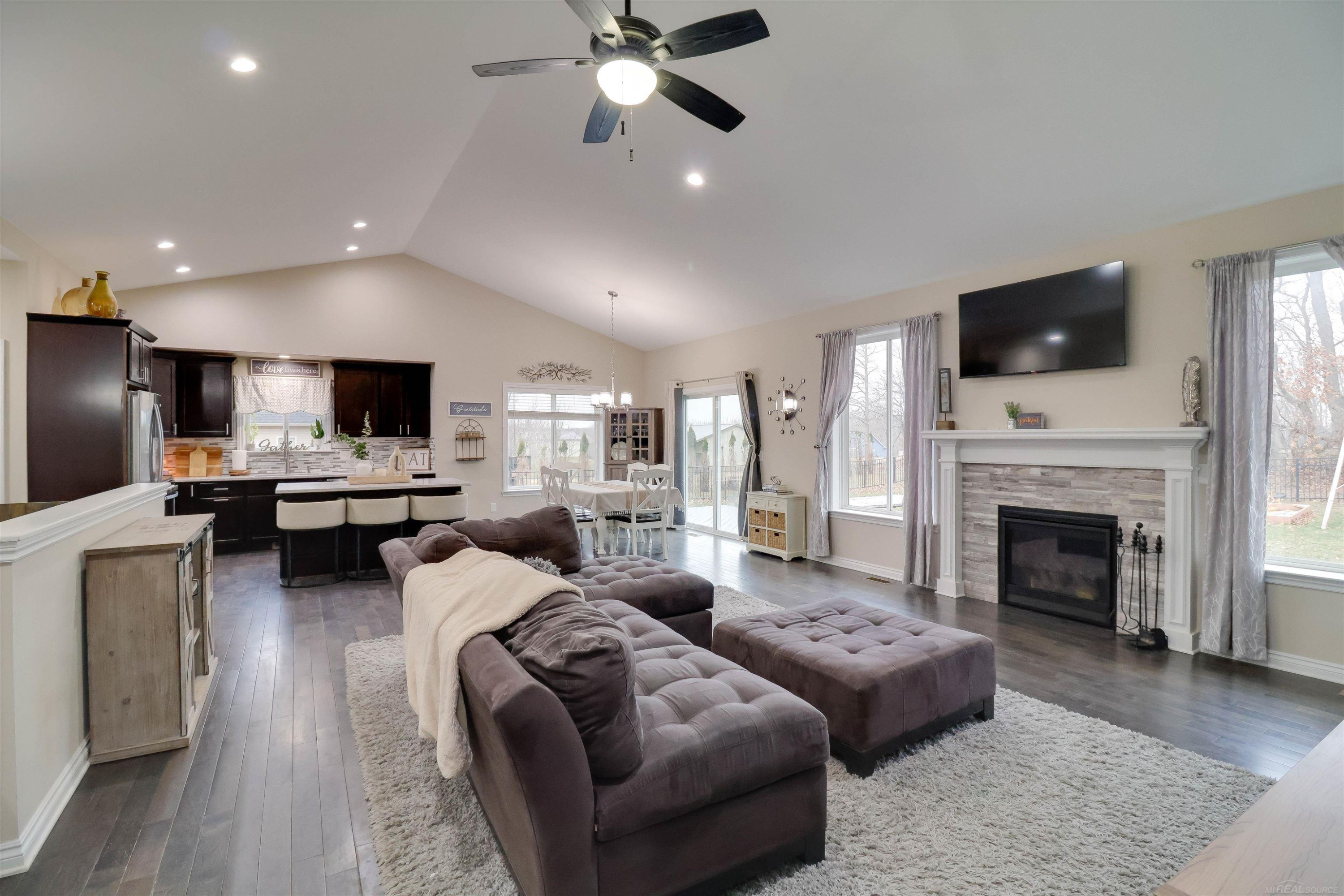 450 Pheasant Ridge Court, Ortonville, MI 48462 — Photo 12