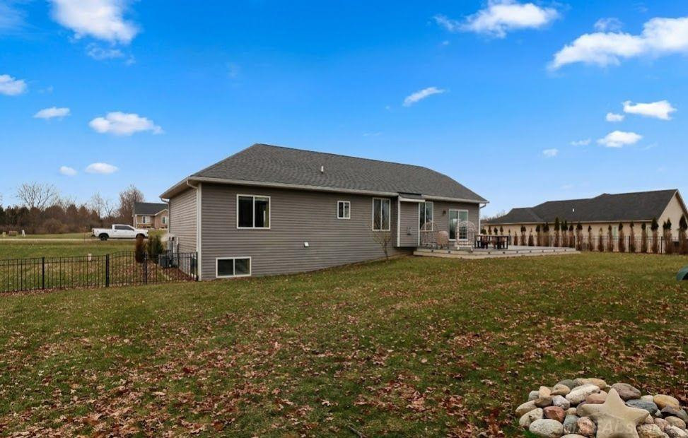 450 Pheasant Ridge Court, Ortonville, MI 48462 — Photo 34
