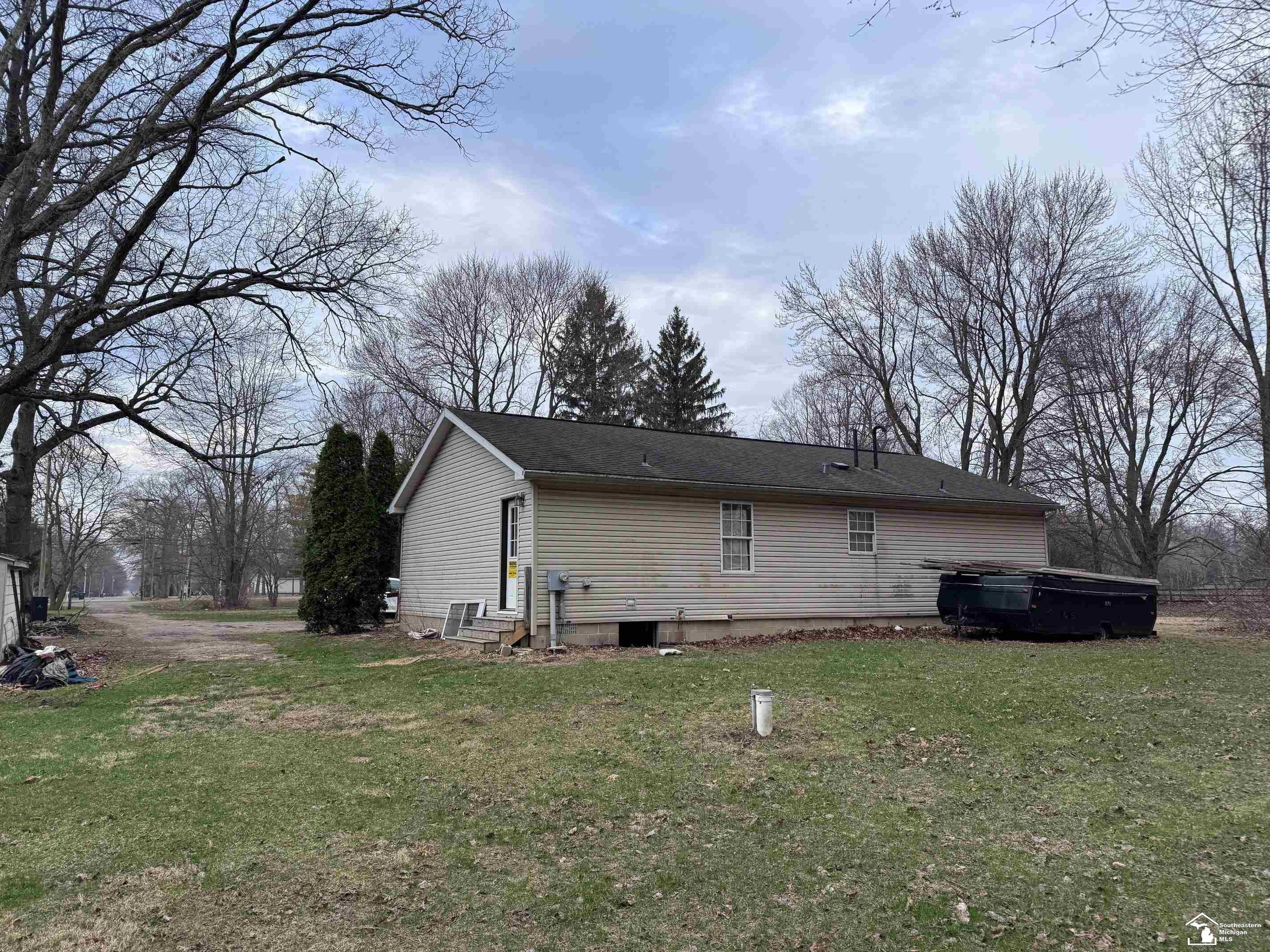9404 Summerfield Road, Temperance, MI 48182 — Photo 2