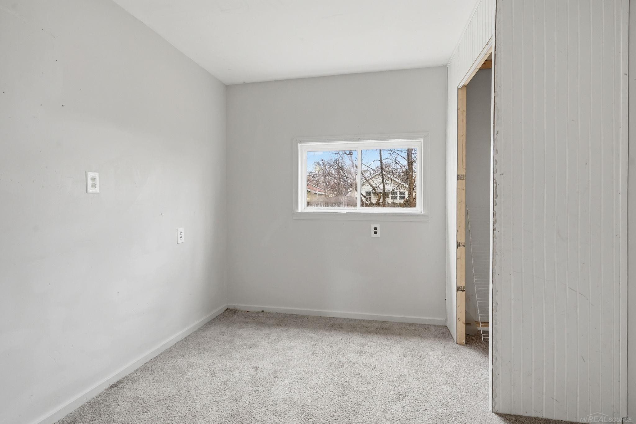 925 Leland Street, Flint, MI 48507 — Photo 9