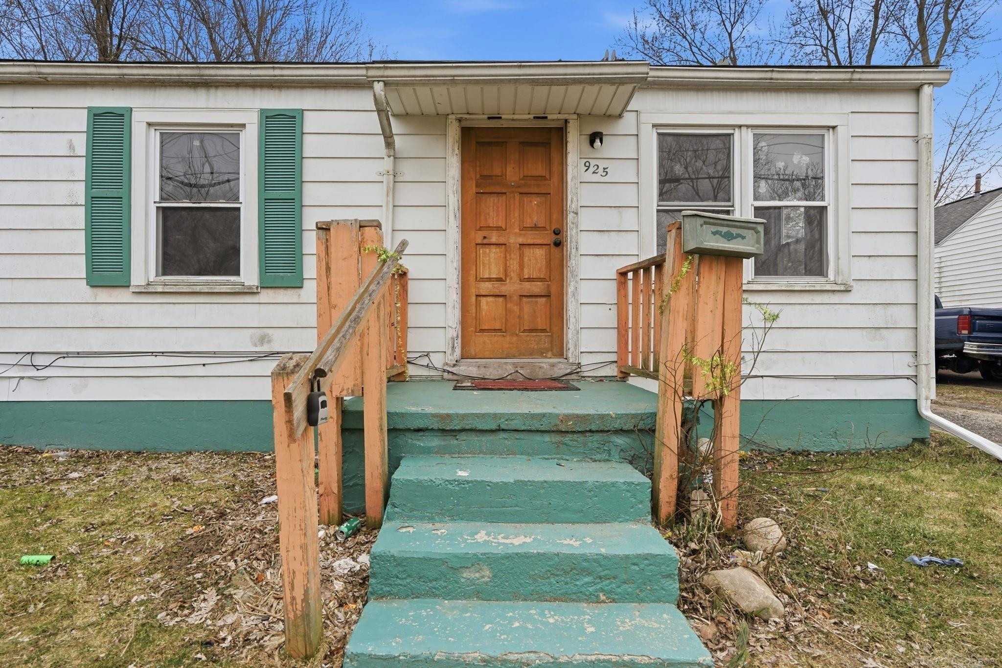 925 Leland Street, Flint, MI 48507 — Photo 17