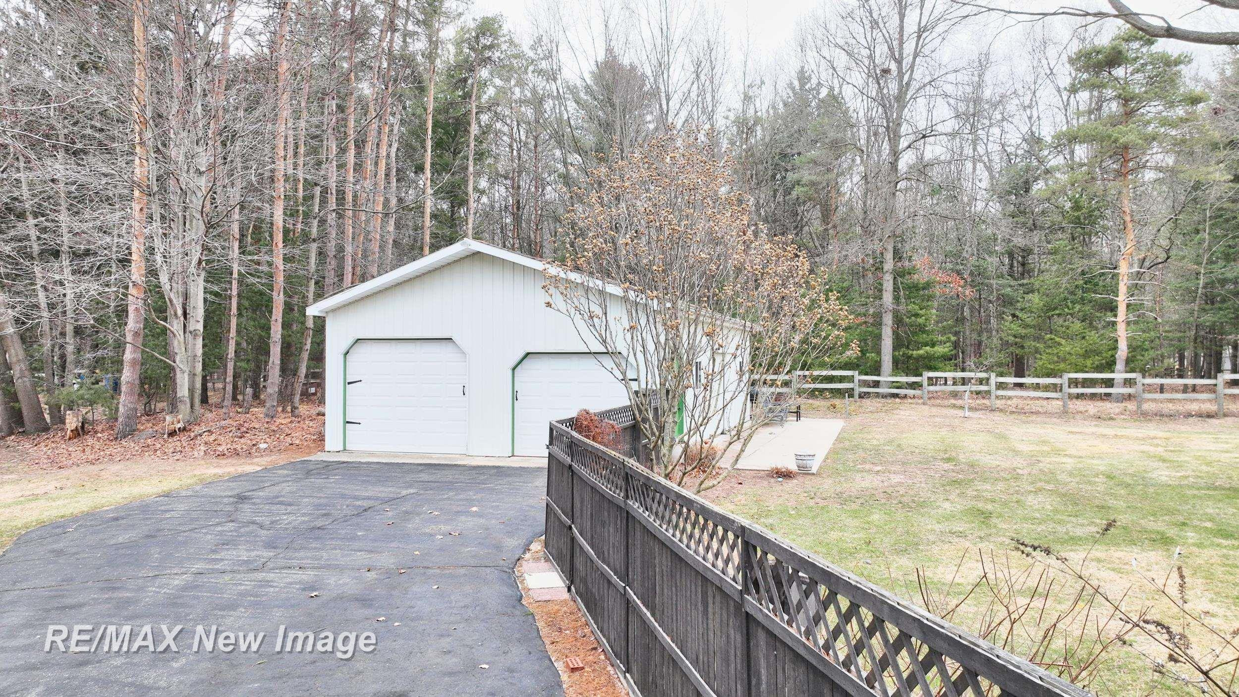 11600 Spencer Road, Saginaw, MI 48609 — Photo 19