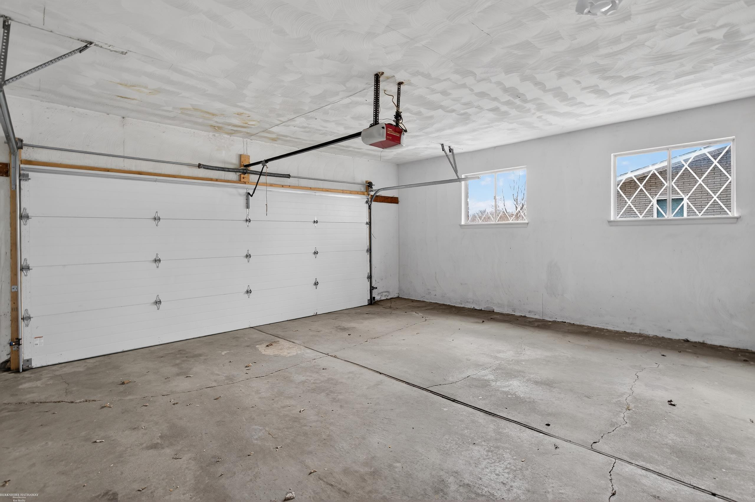 32645 Northampton Drive, Warren, MI 48093 — Photo 35