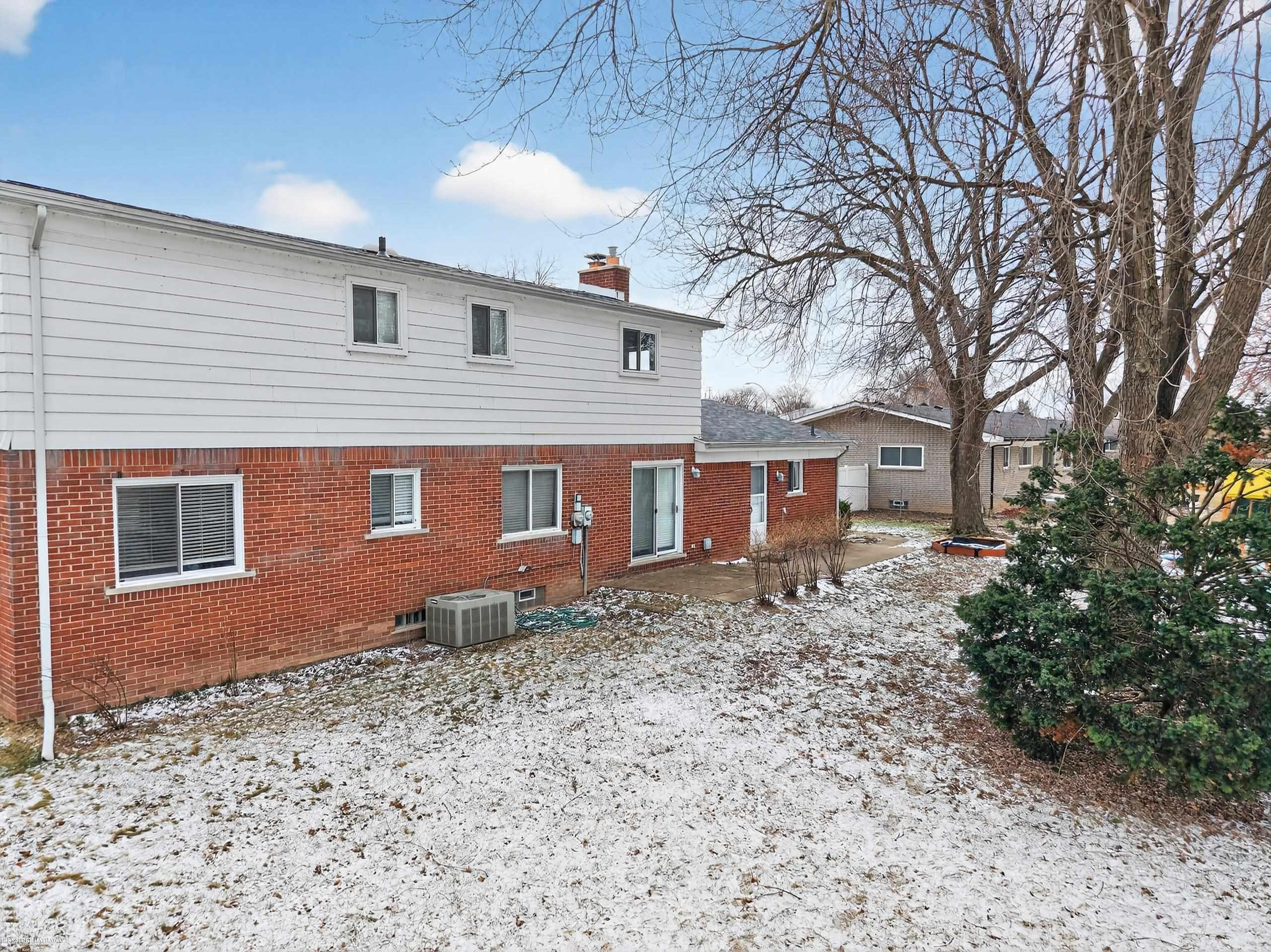 32645 Northampton Drive, Warren, MI 48093 — Photo 39